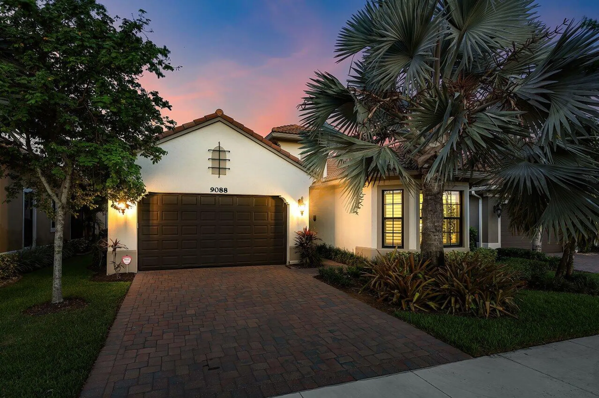 Property Slideshow image 39 of 48 | 9088 leon cir, Parkland, FL, 33076