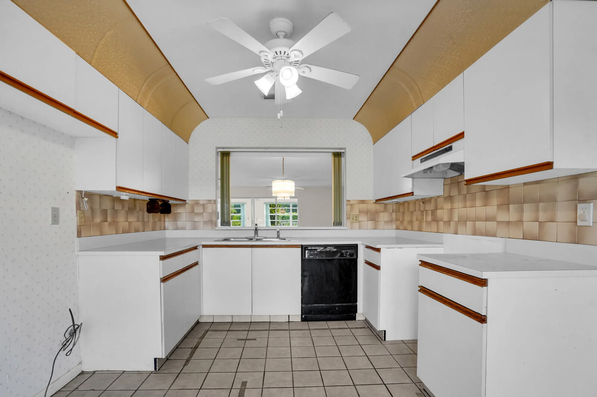 Property Slideshow image 4 of 21 | 6113 rainbow cir, Greenacres, FL, 33463