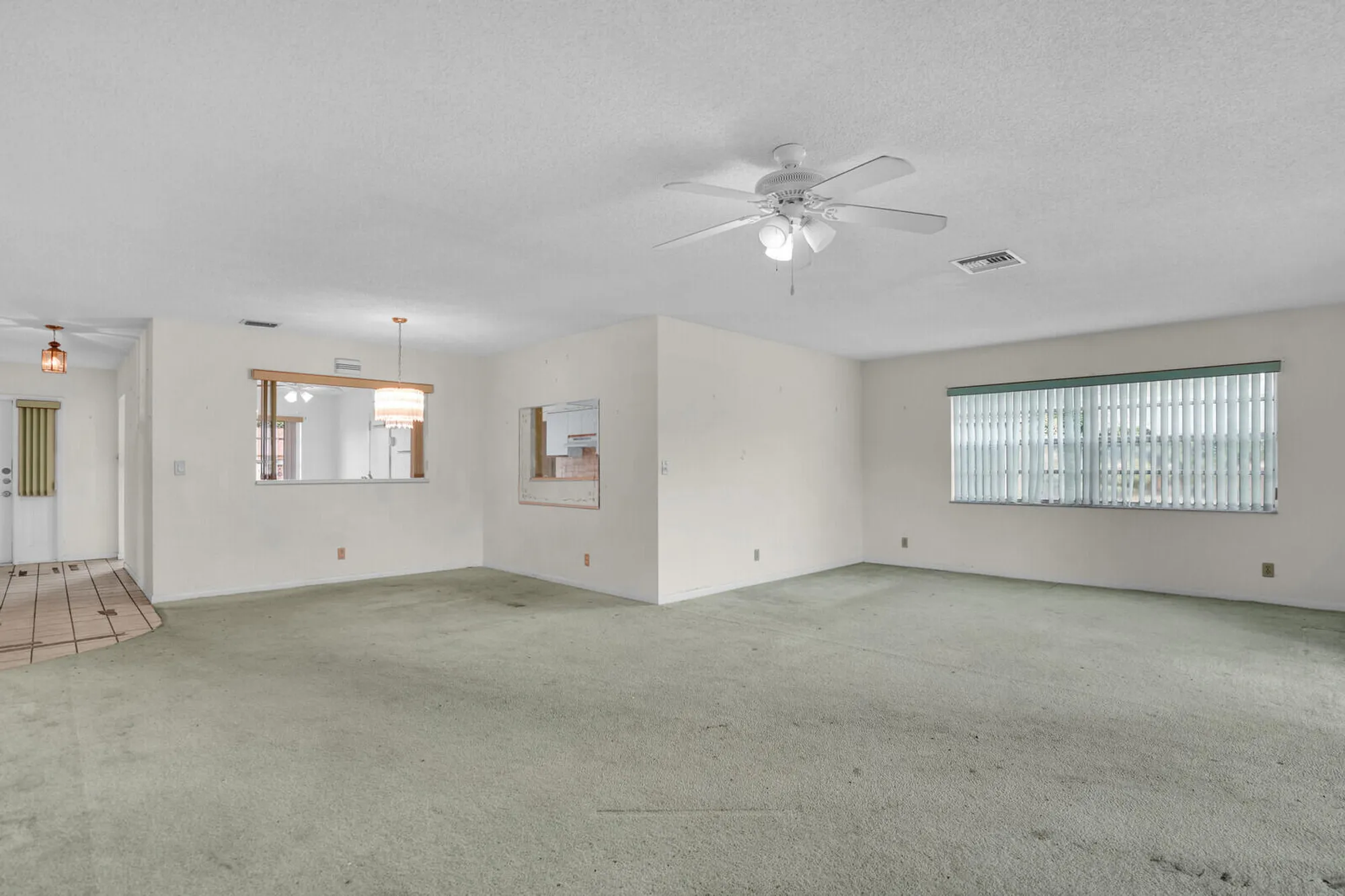Property Slideshow image 9 of 21 | 6113 rainbow cir, Greenacres, FL, 33463