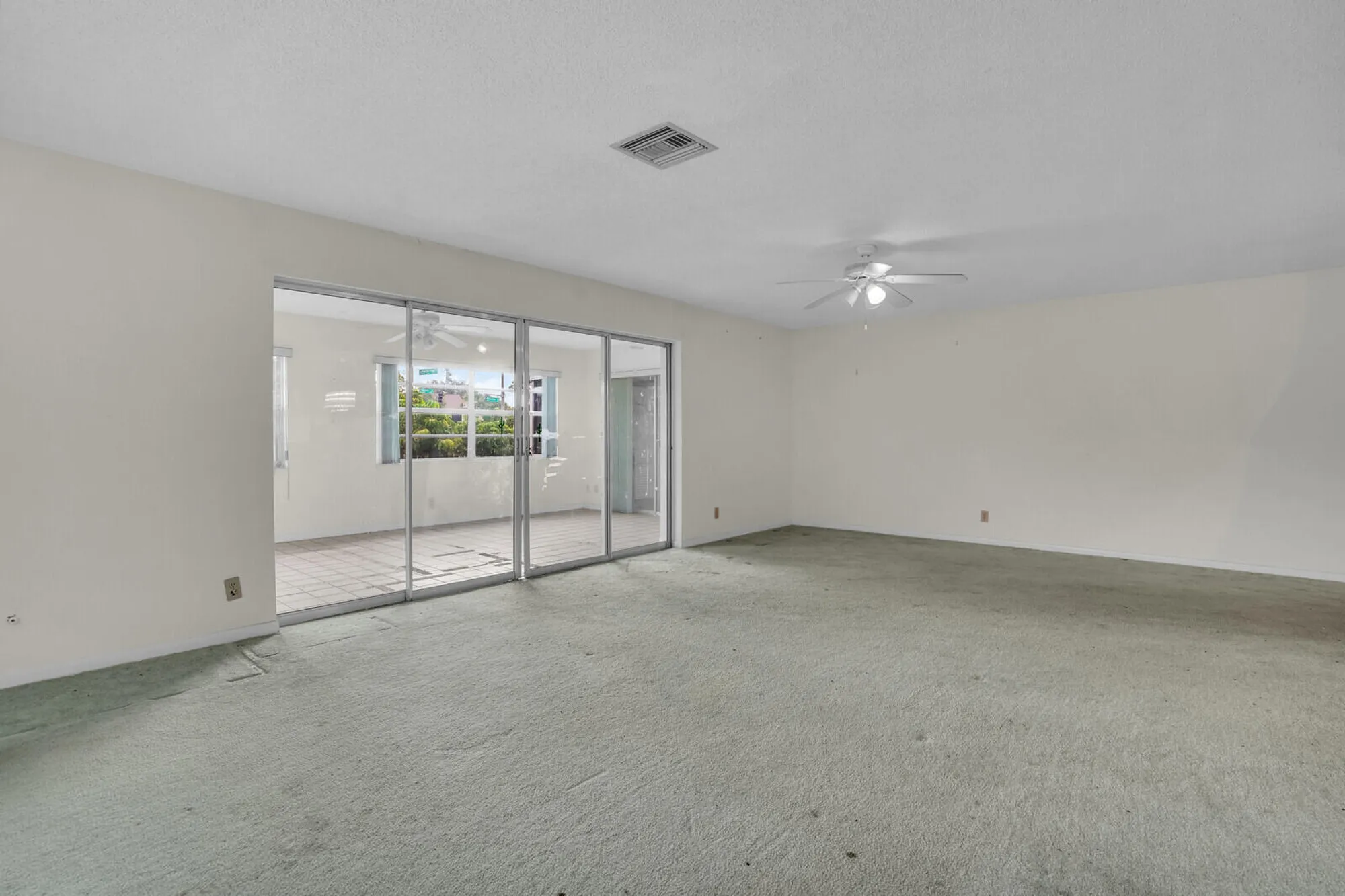 Property Slideshow image 10 of 21 | 6113 rainbow cir, Greenacres, FL, 33463