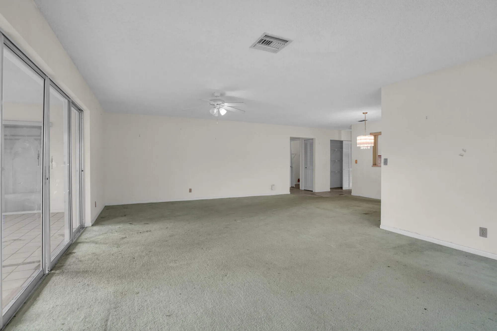 Property Slideshow image 11 of 21 | 6113 rainbow cir, Greenacres, FL, 33463