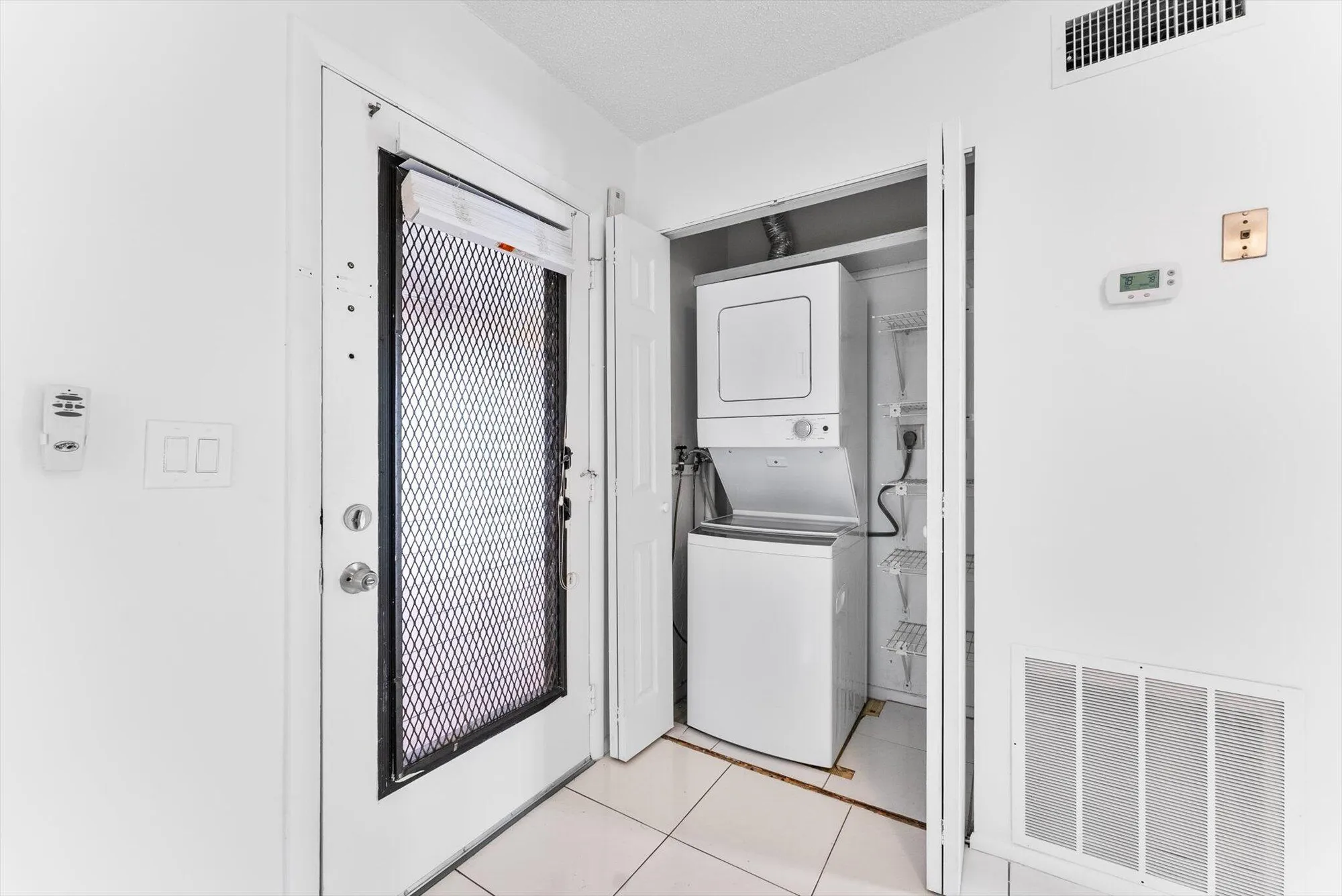 Property Slideshow image 4 of 32 | 117 lake dora dr, West Palm Beach, FL, 33411