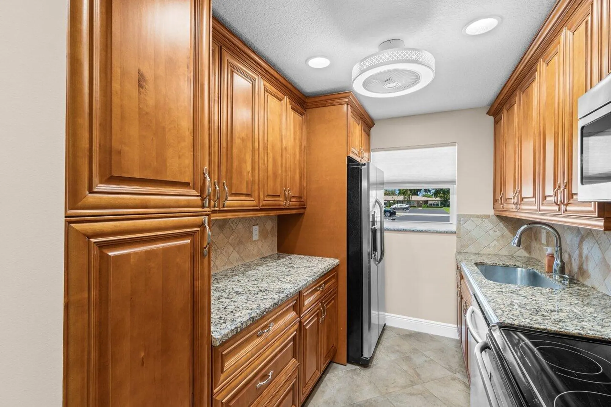 Property Slideshow image 14 of 28 | 1012 circle ter a, Delray Beach, FL, 33445