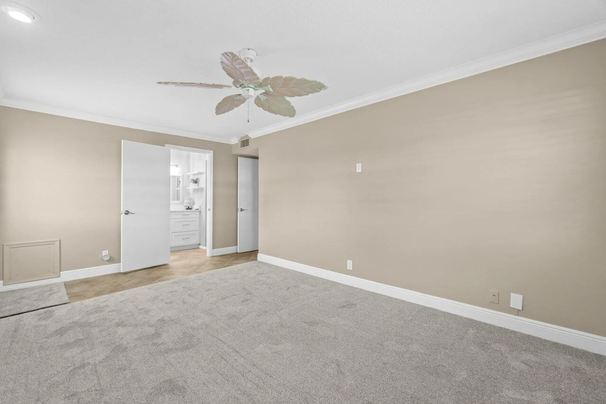 Property Slideshow image 15 of 28 | 1012 circle ter a, Delray Beach, FL, 33445