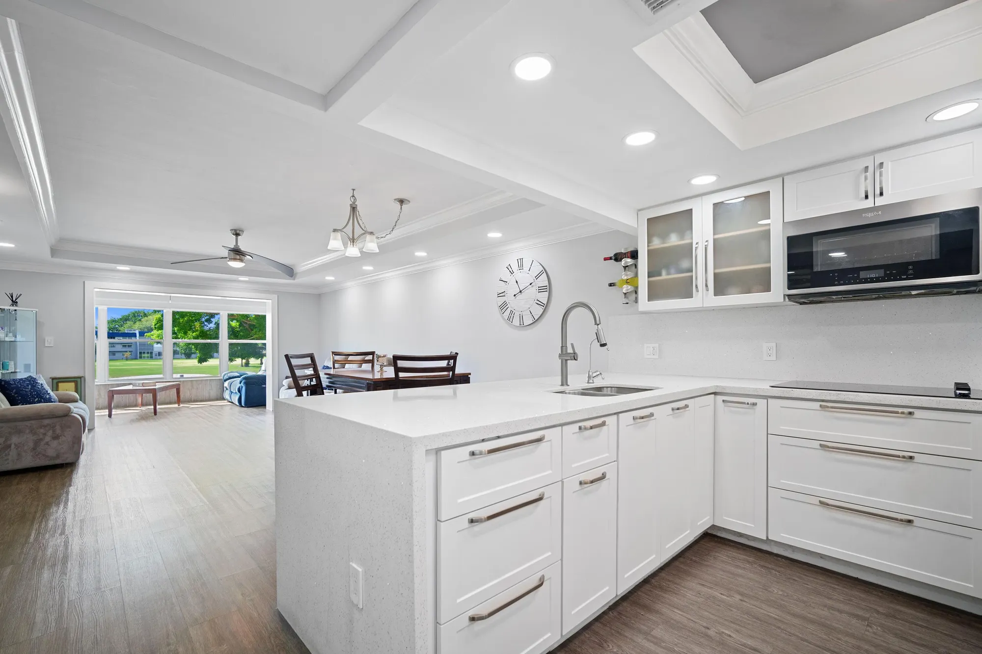 Property Slideshow image 5 of 31 | 1040 country club dr apt 203, Margate, FL, 33063