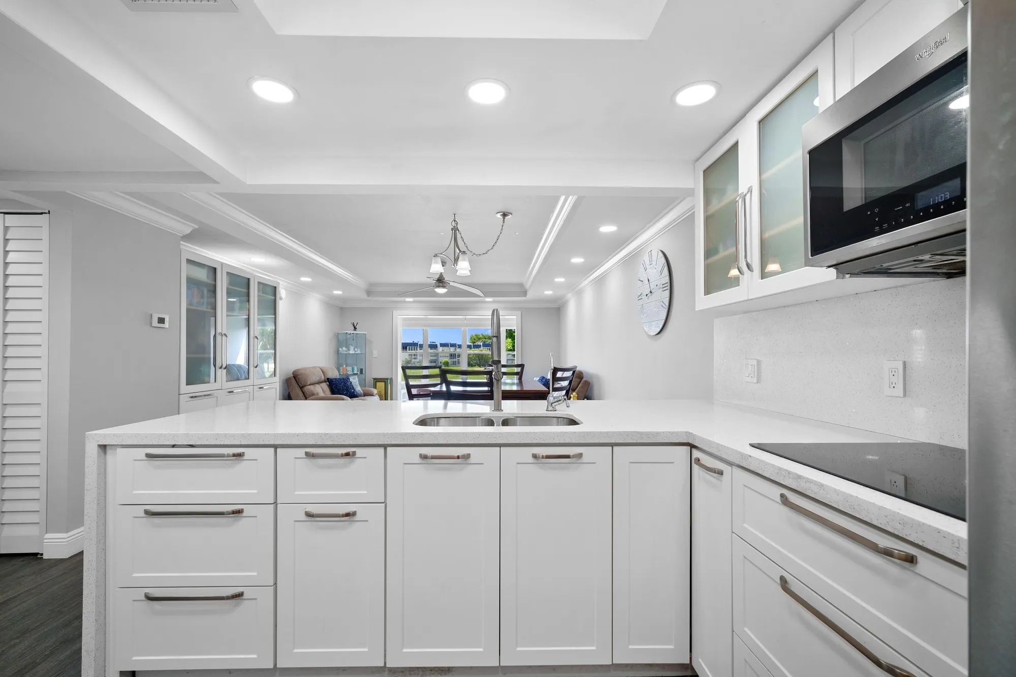 Property Slideshow image 7 of 31 | 1040 country club dr apt 203, Margate, FL, 33063