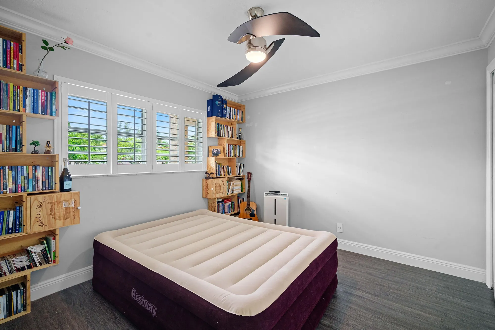 Property Slideshow image 22 of 31 | 1040 country club dr apt 203, Margate, FL, 33063