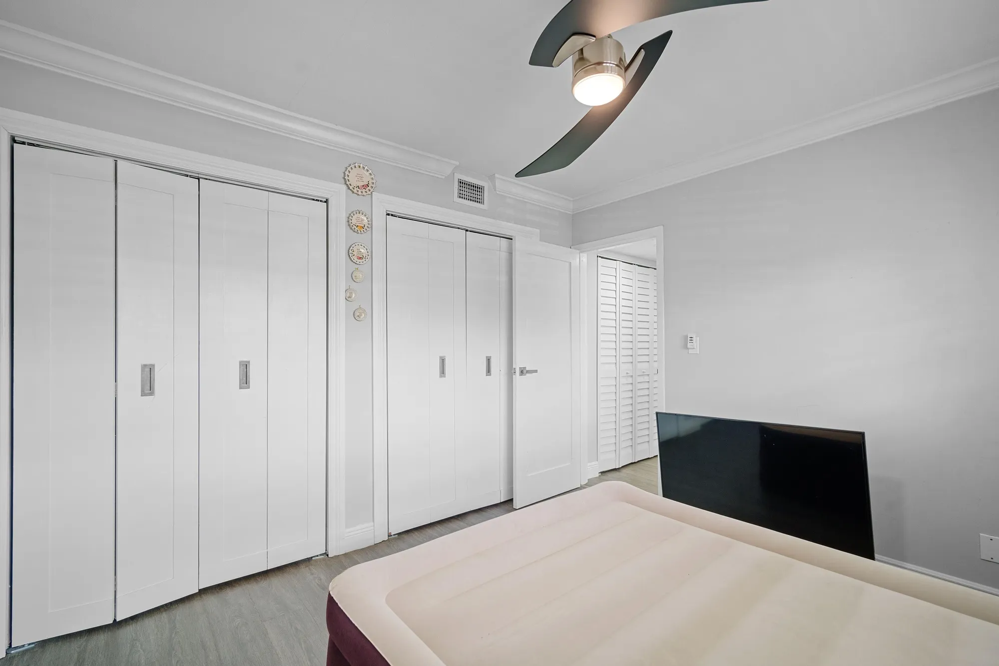 Property Slideshow image 24 of 31 | 1040 country club dr apt 203, Margate, FL, 33063