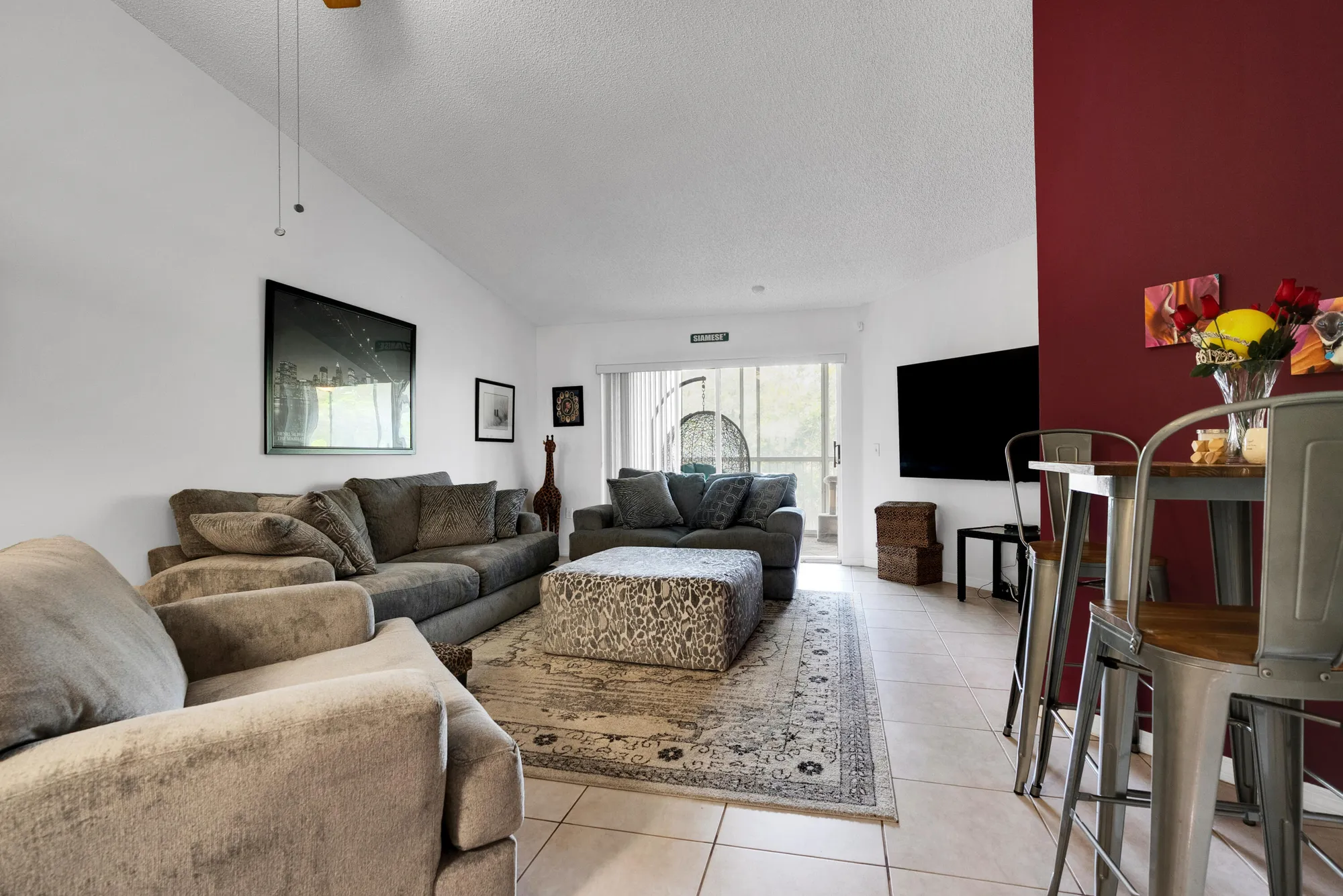 Property Slideshow image 9 of 36 | 7537 trent dr # 203, Tamarac, FL, 33321