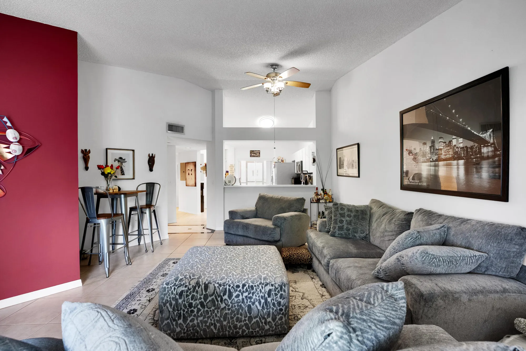 Property Slideshow image 12 of 36 | 7537 trent dr # 203, Tamarac, FL, 33321