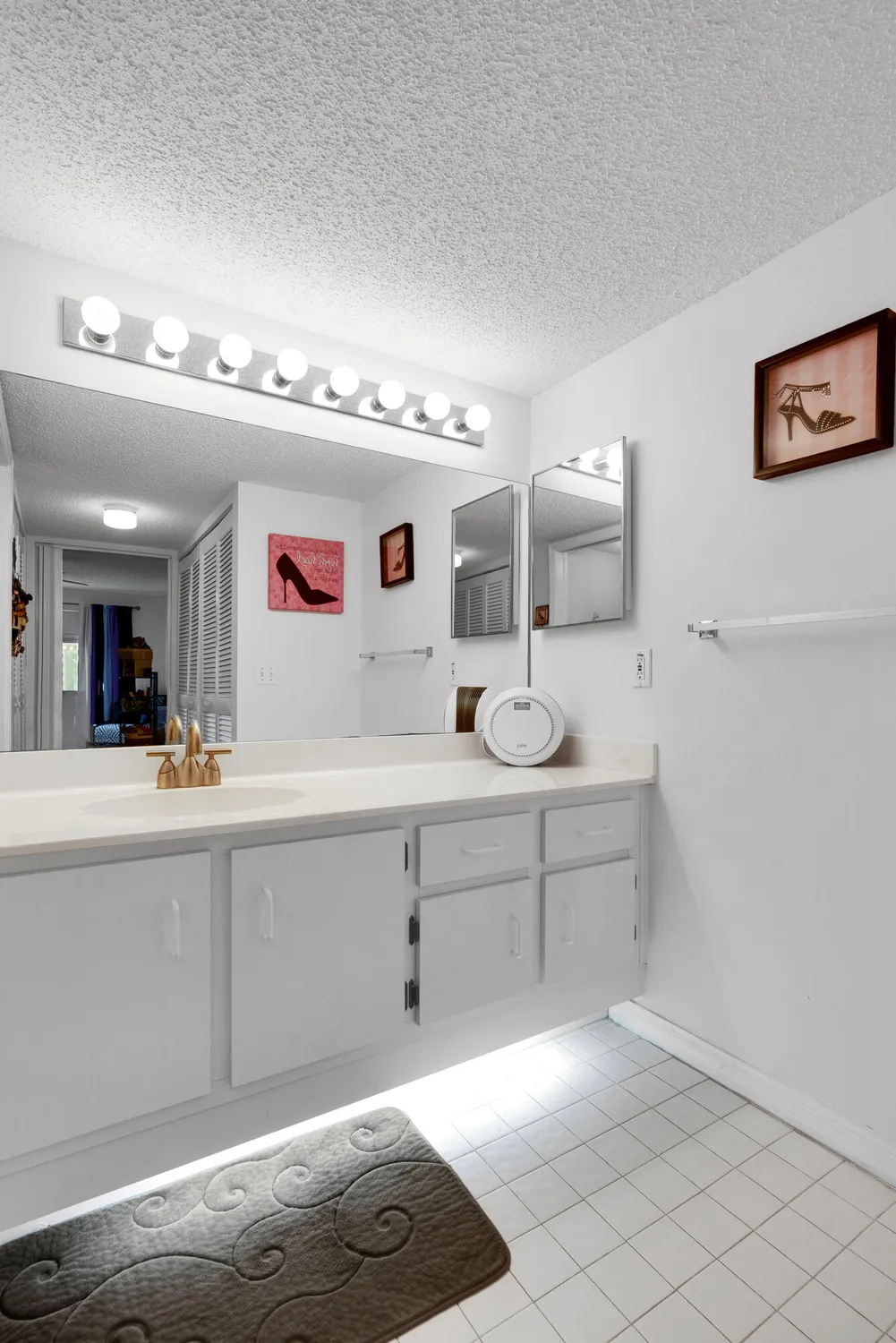 Property Slideshow image 22 of 36 | 7537 trent dr # 203, Tamarac, FL, 33321