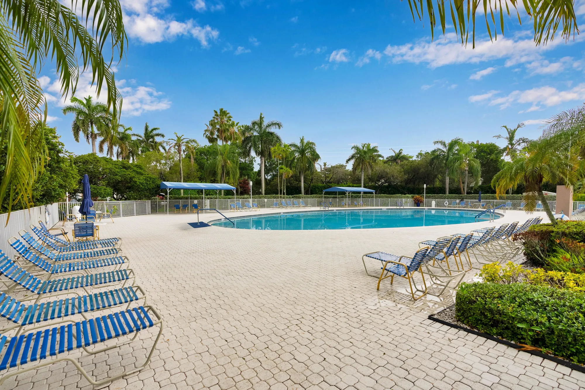Property Slideshow image 30 of 36 | 7537 trent dr # 203, Tamarac, FL, 33321
