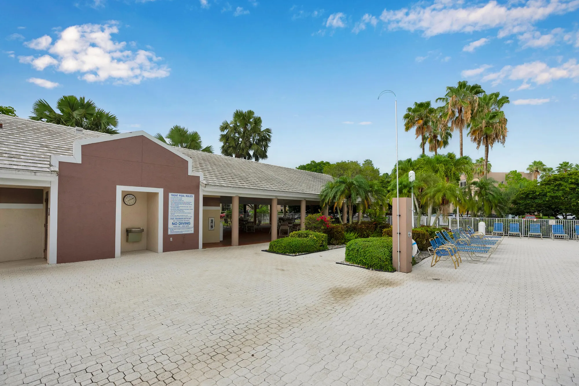Property Slideshow image 32 of 36 | 7537 trent dr # 203, Tamarac, FL, 33321