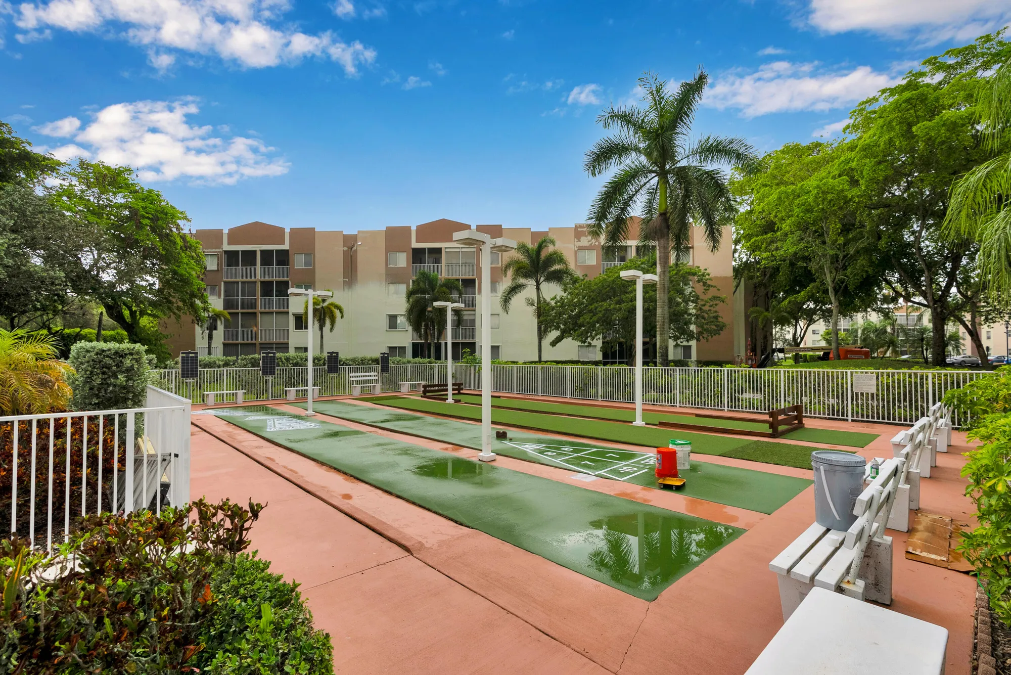 Property Slideshow image 33 of 36 | 7537 trent dr # 203, Tamarac, FL, 33321