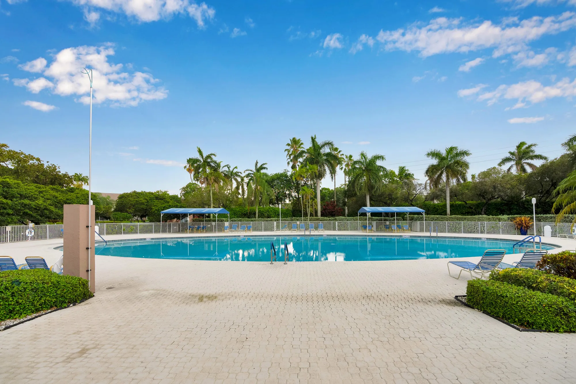 Property Slideshow image 34 of 36 | 7537 trent dr # 203, Tamarac, FL, 33321