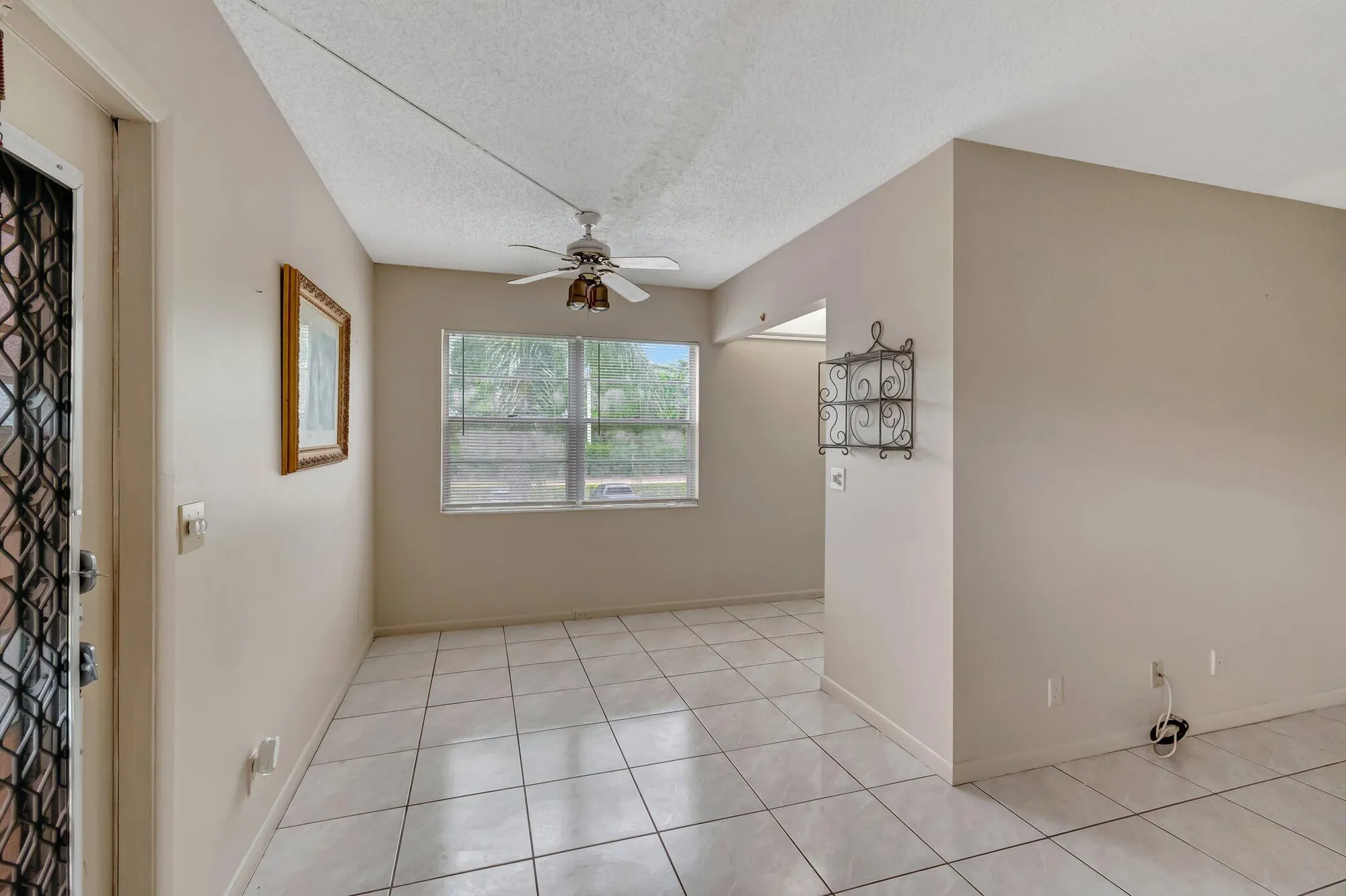 Property Slideshow image 21 of 91 | 393 fanshaw j, Boca Raton, FL, 33434