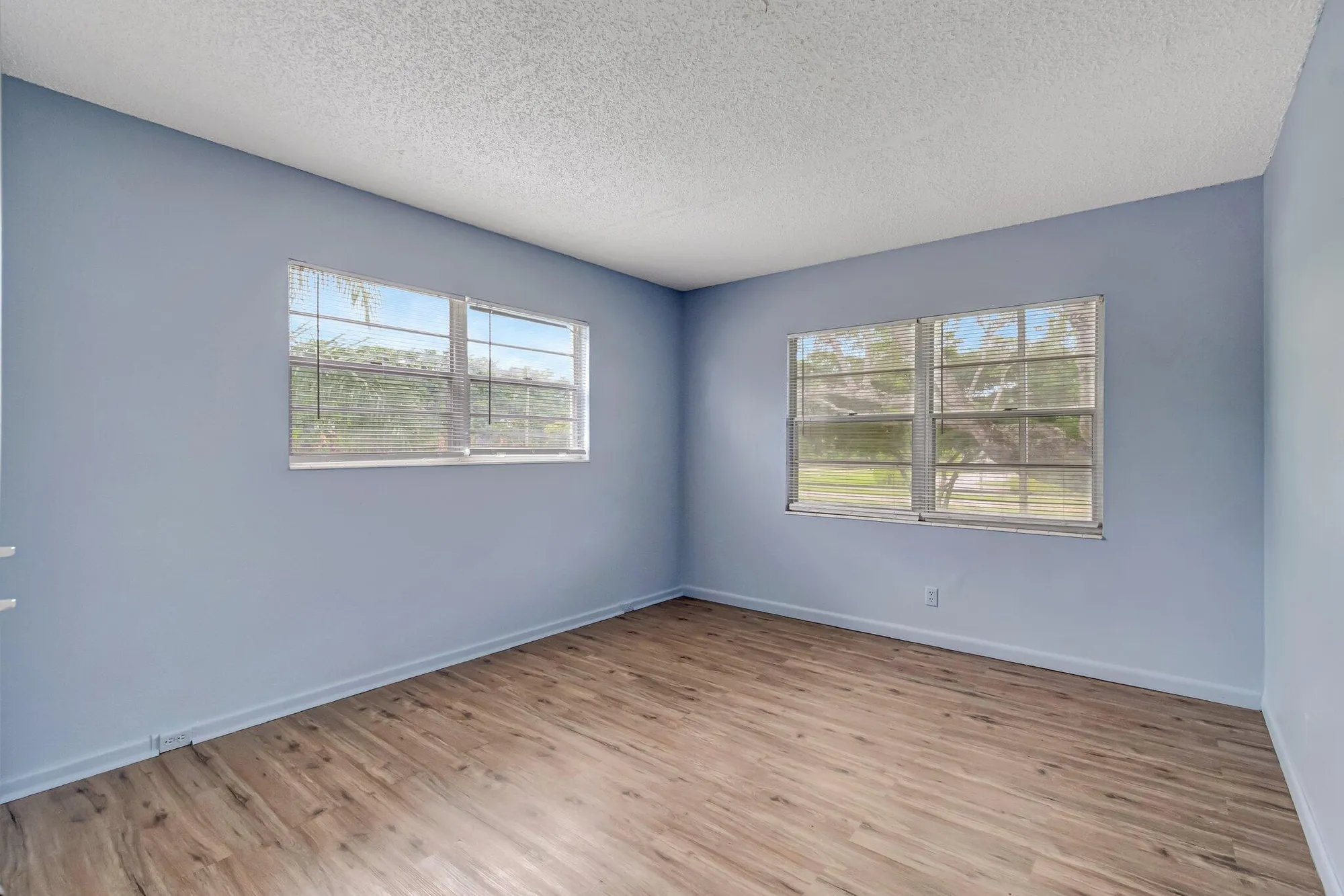 Property Slideshow image 8 of 91 | 393 fanshaw j, Boca Raton, FL, 33434