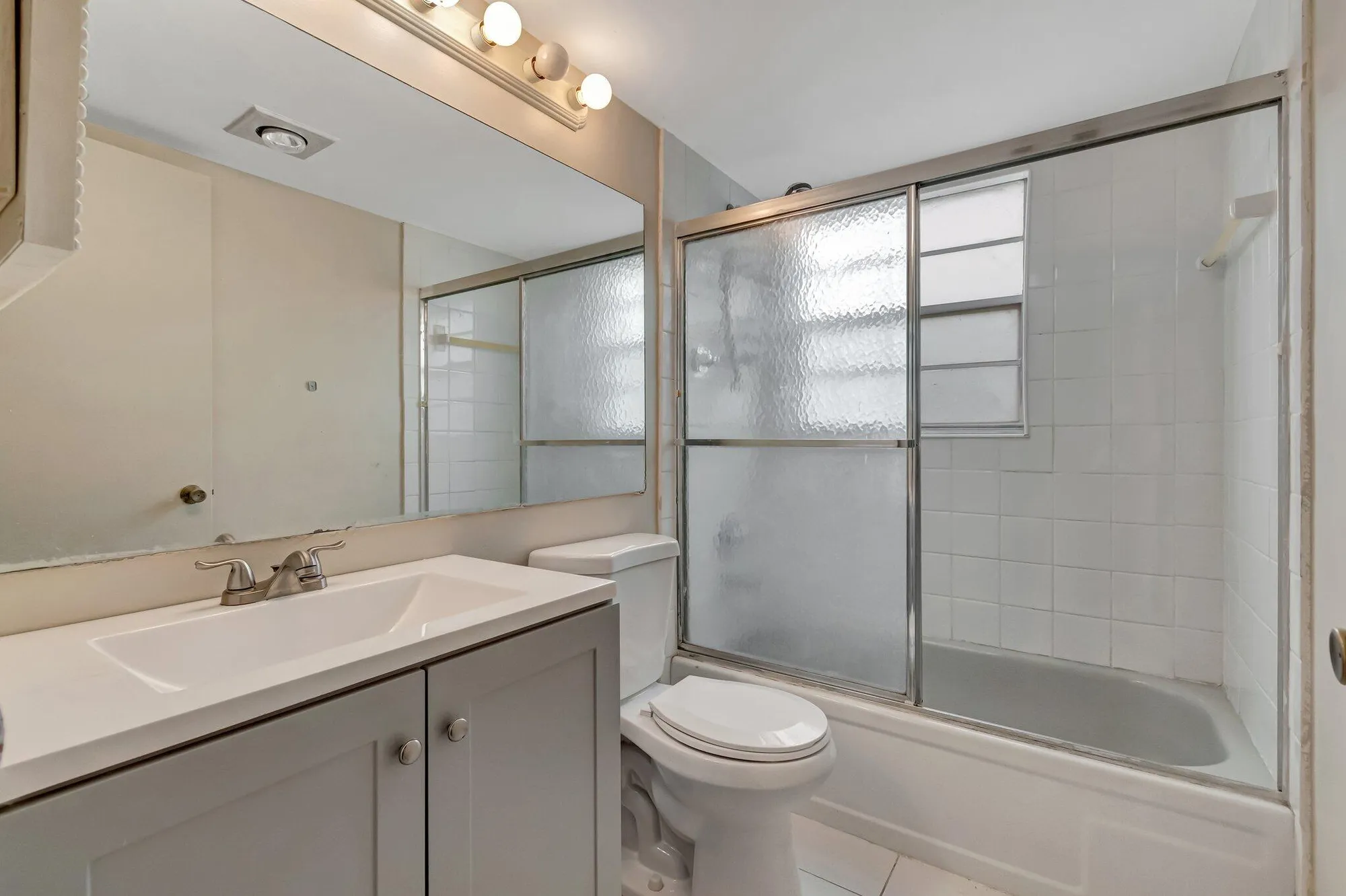 Property Slideshow image 29 of 91 | 393 fanshaw j, Boca Raton, FL, 33434