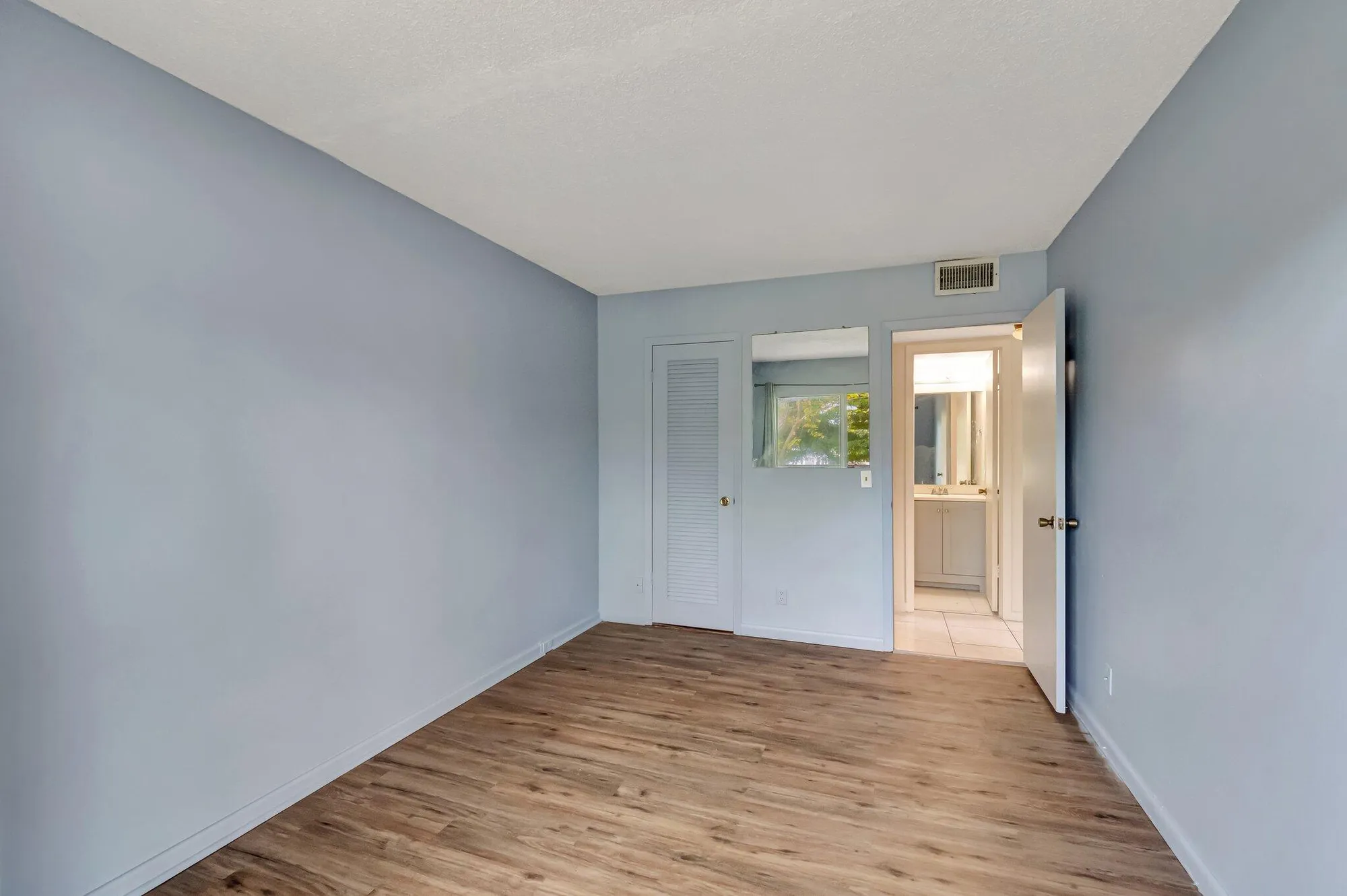 Property Slideshow image 32 of 91 | 393 fanshaw j, Boca Raton, FL, 33434