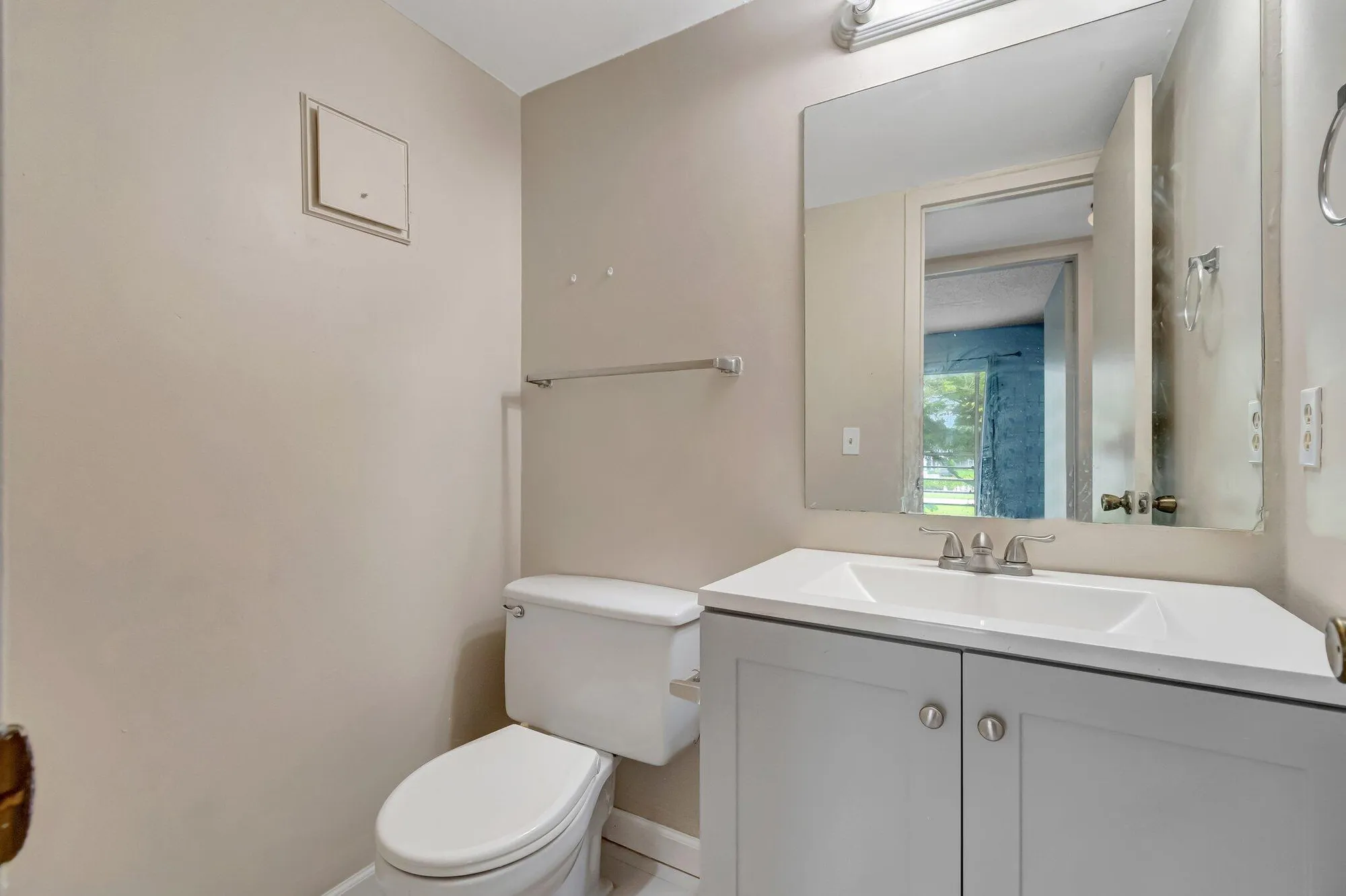 Property Slideshow image 36 of 91 | 393 fanshaw j, Boca Raton, FL, 33434