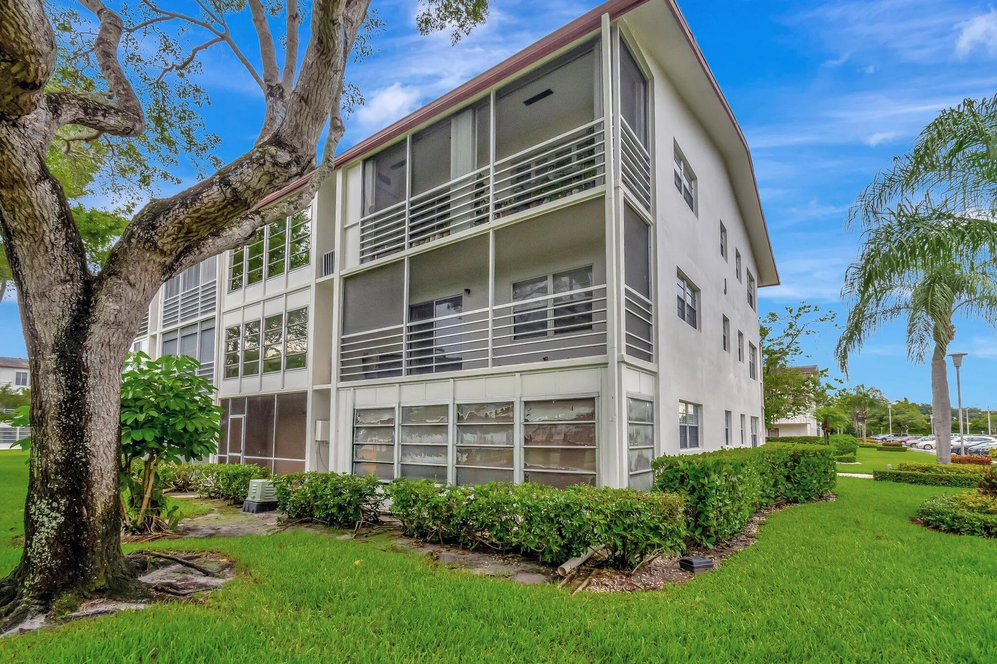 Property Slideshow image 44 of 91 | 393 fanshaw j, Boca Raton, FL, 33434