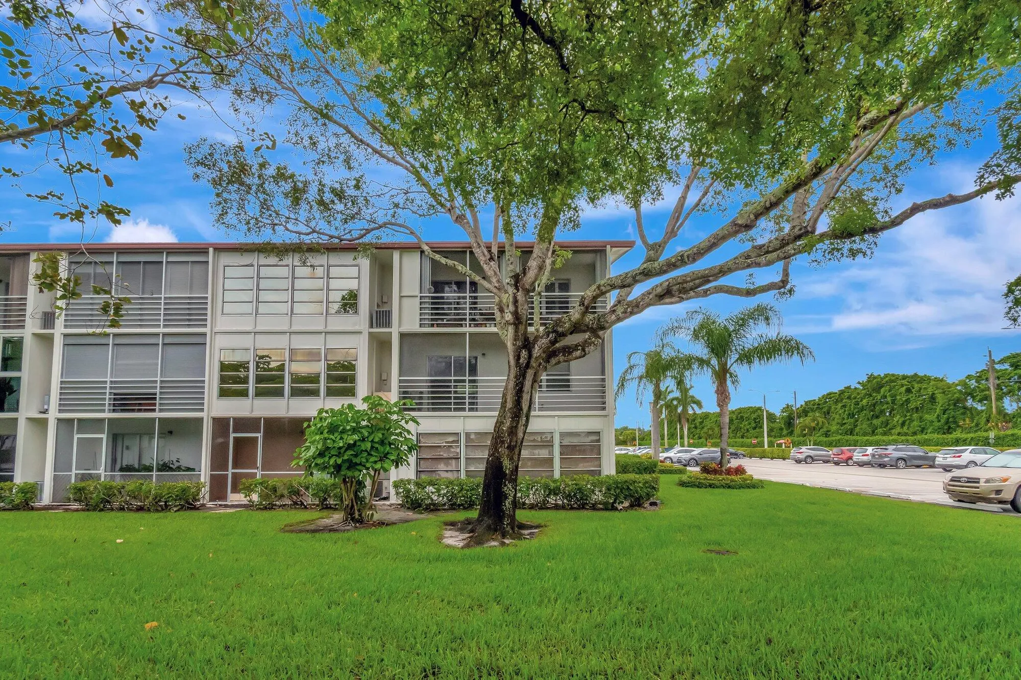 Property Slideshow image 48 of 91 | 393 fanshaw j, Boca Raton, FL, 33434