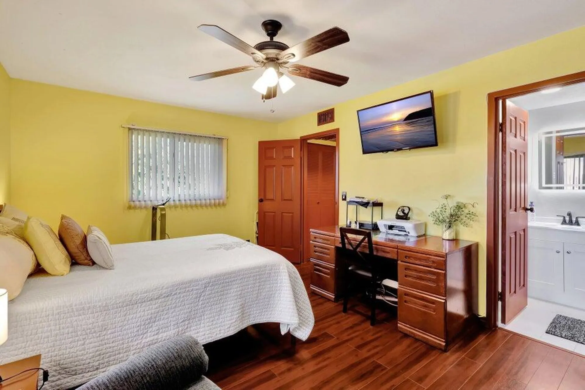 Property Slideshow image 15 of 19 | 278 monaco way f, Delray Beach, FL, 33446