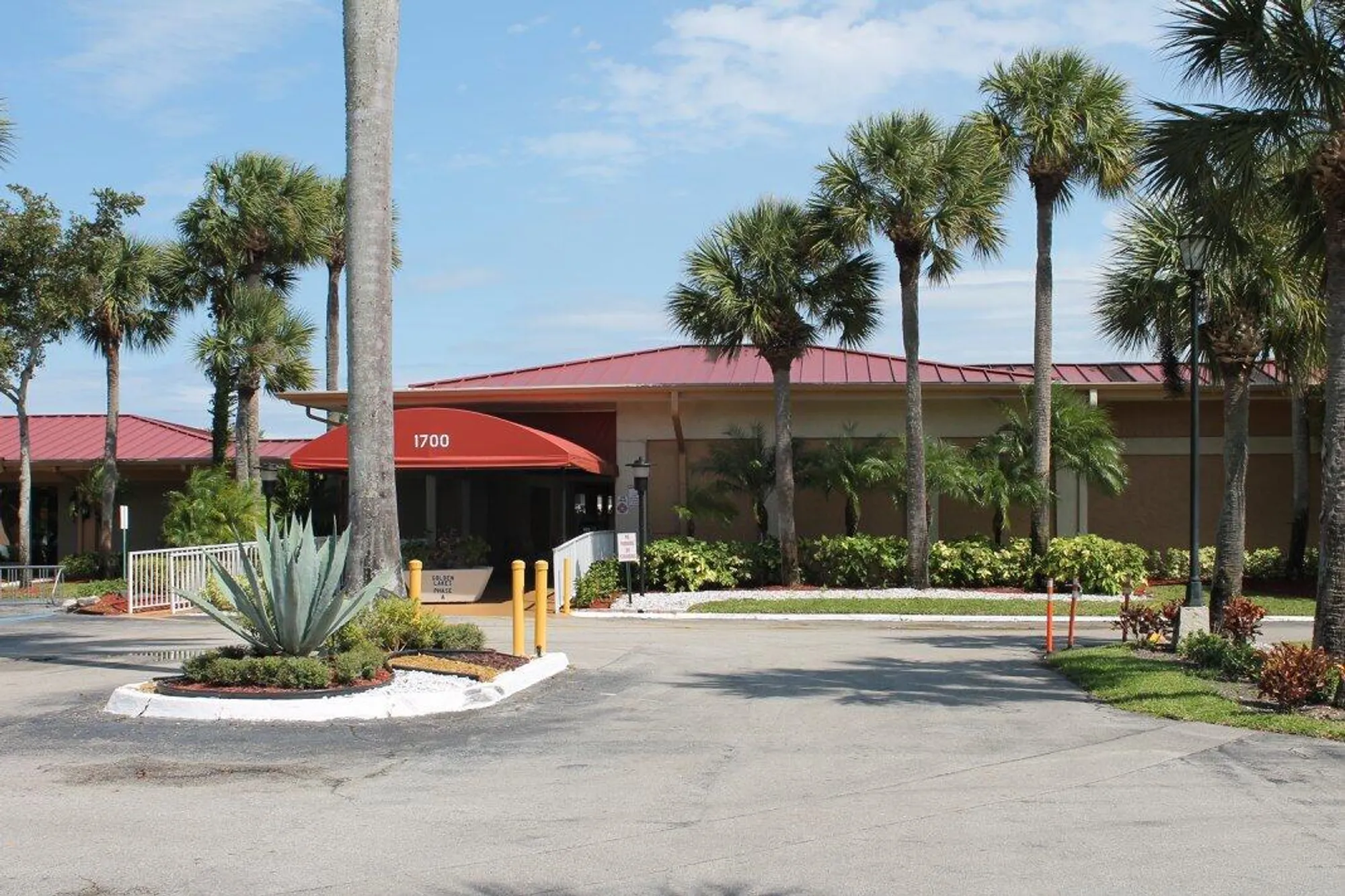 Property Slideshow image 30 of 32 | 117 lake dora dr, West Palm Beach, FL, 33411