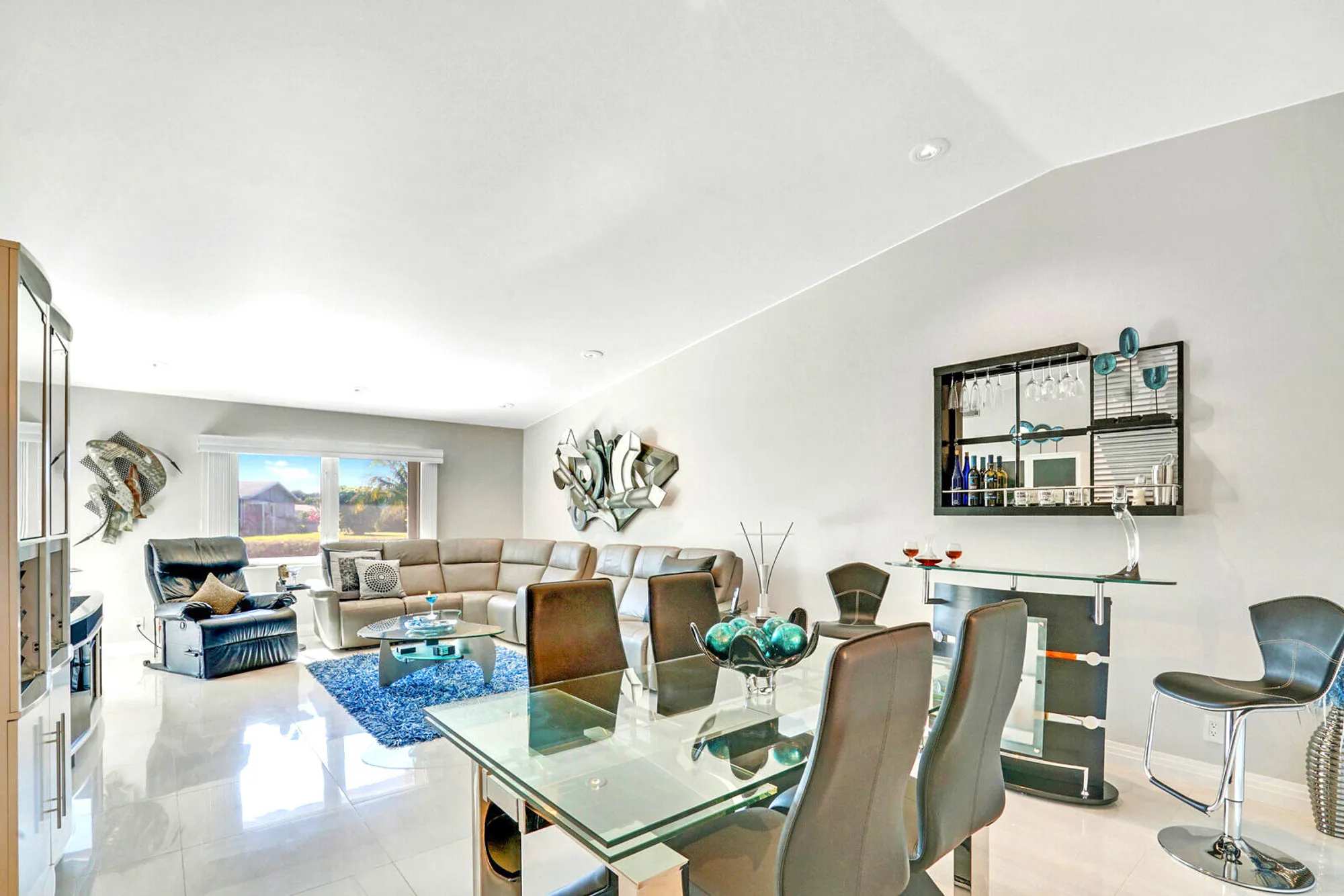 Property Slideshow image 11 of 53 | 6140 kings gate cir, Delray Beach, FL, 33484