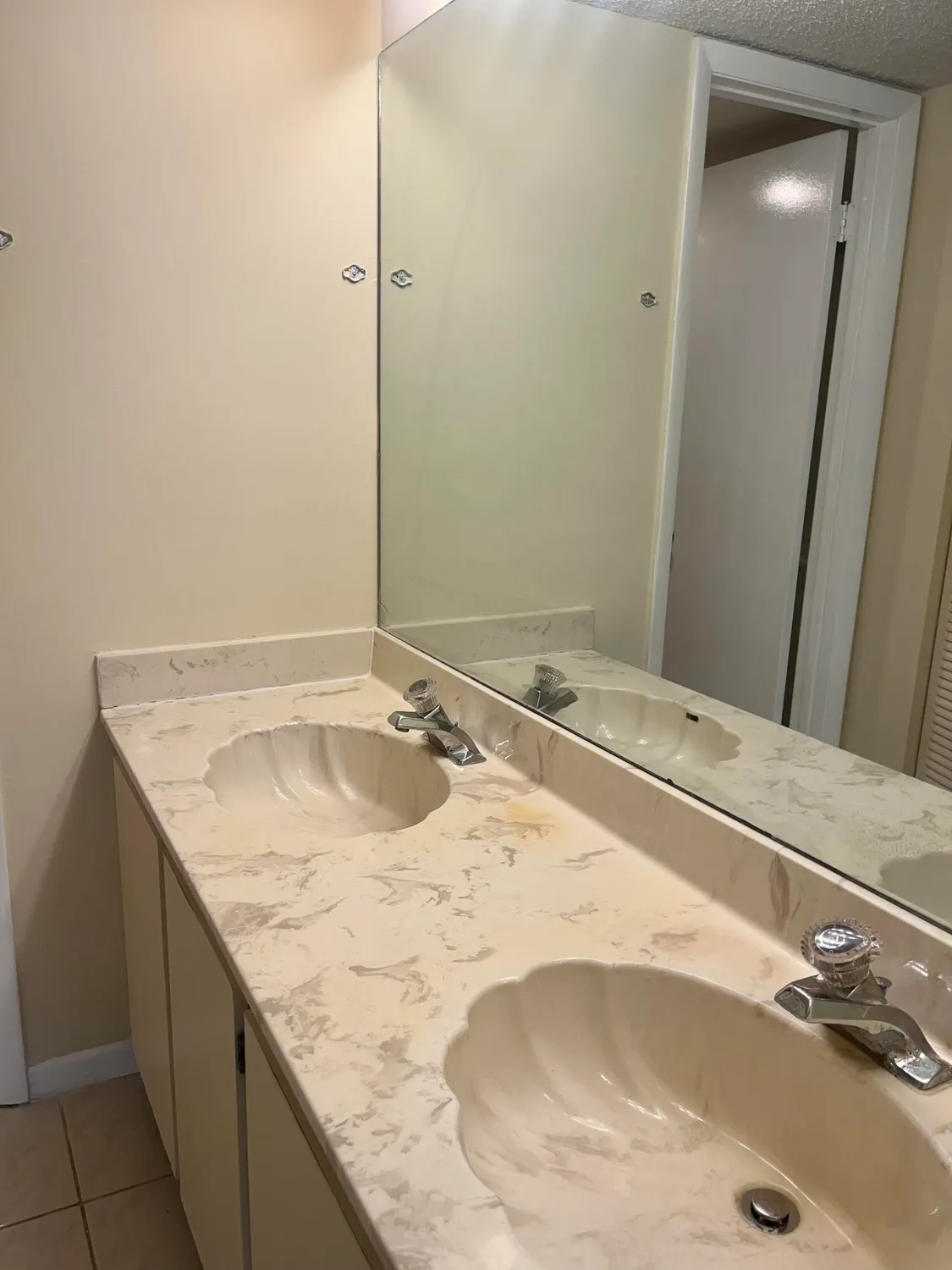 Property Slideshow image 14 of 22 | 3529 englewood dr 313, Lake Worth, FL, 33467