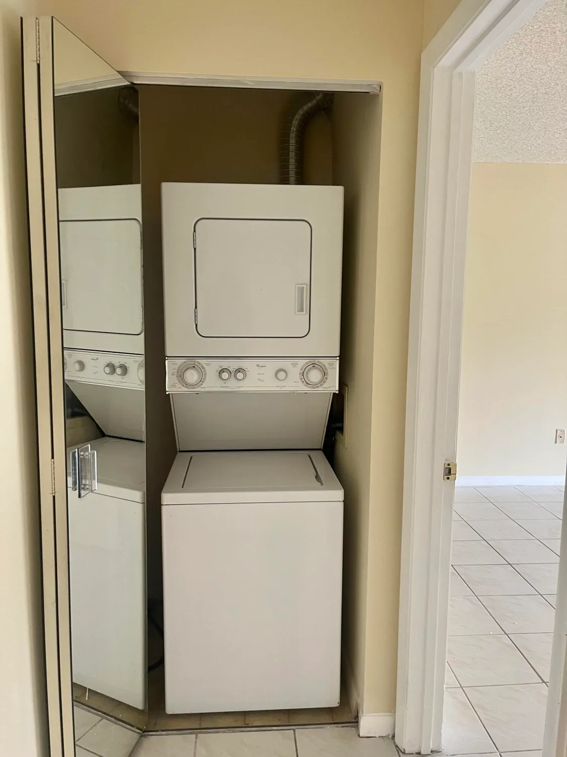 Property Slideshow image 15 of 22 | 3529 englewood dr 313, Lake Worth, FL, 33467