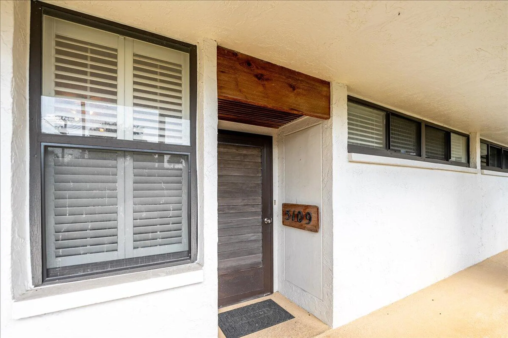 Property Slideshow image 7 of 42 | 1950 sw palm city rd apt 5109, Stuart, FL, 34994