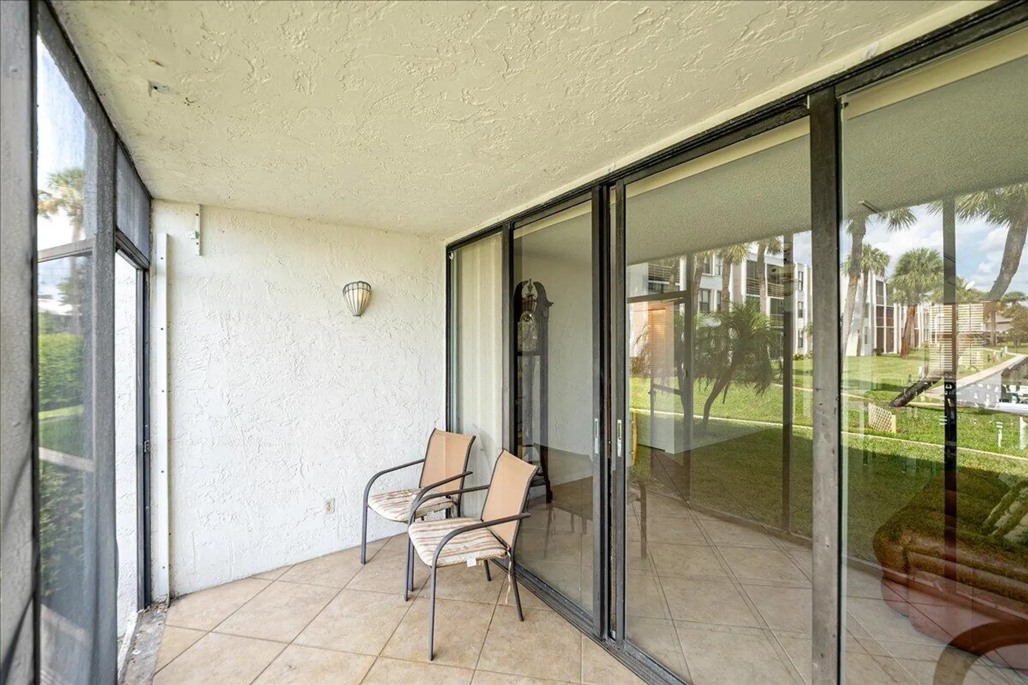 Property Slideshow image 8 of 42 | 1950 sw palm city rd apt 5109, Stuart, FL, 34994