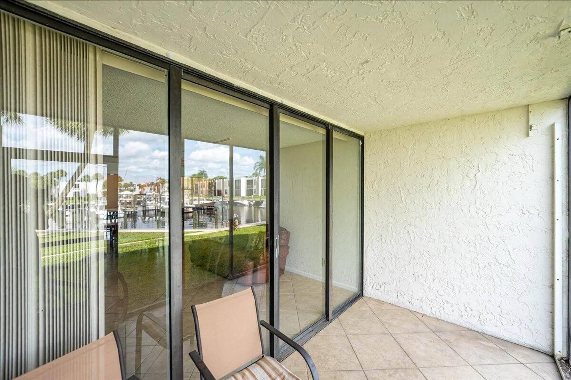 Property Slideshow image 9 of 42 | 1950 sw palm city rd apt 5109, Stuart, FL, 34994