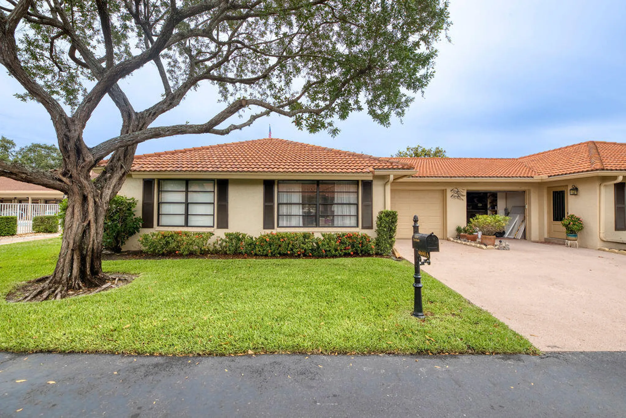 Property Slideshow image 1 of 32 | 4600 wildwood tree ln a, Boynton Beach, FL, 33436