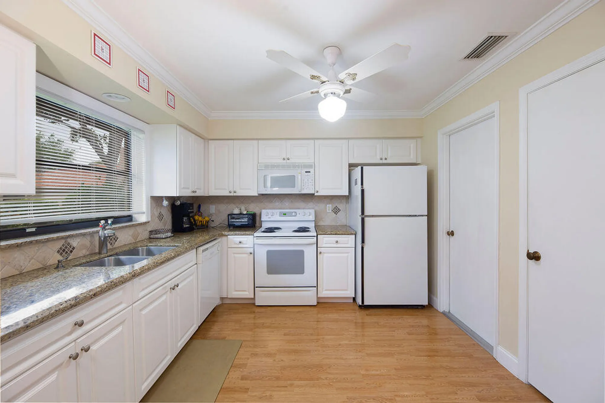 Property Slideshow image 21 of 32 | 4600 wildwood tree ln a, Boynton Beach, FL, 33436