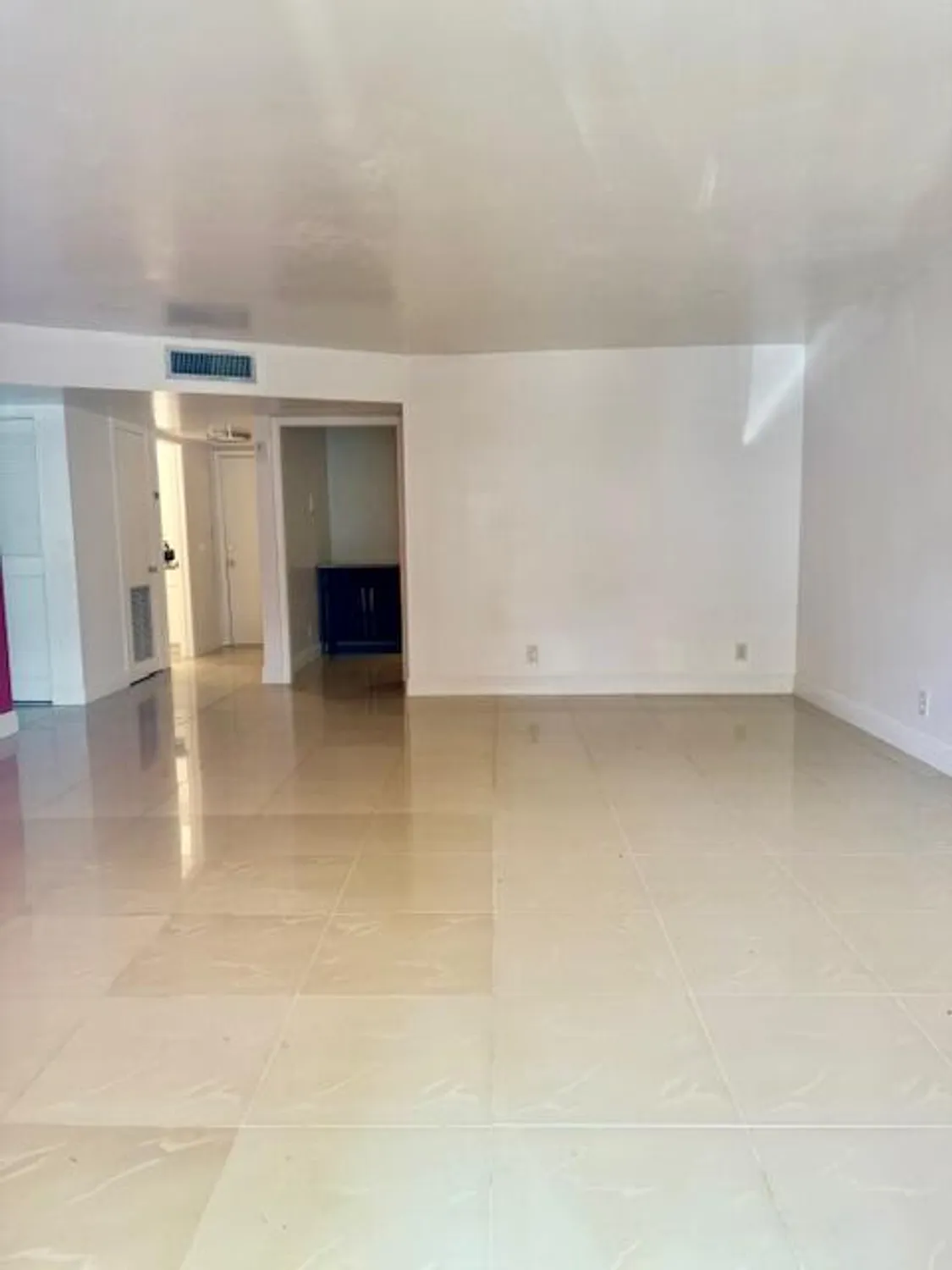 Property Slideshow image 5 of 21 | 2271 nw 48th ter apt 105, Lauderhill, FL, 33313