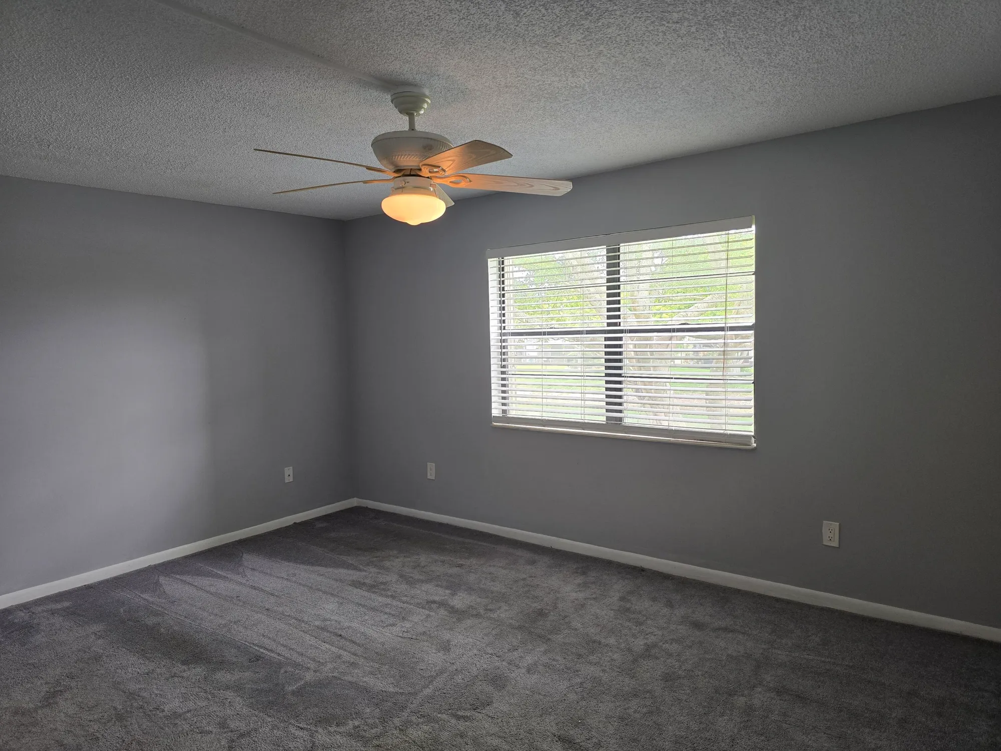 Property Slideshow image 14 of 20 | 150 lake nancy ln apt 222, West Palm Beach, FL, 33411