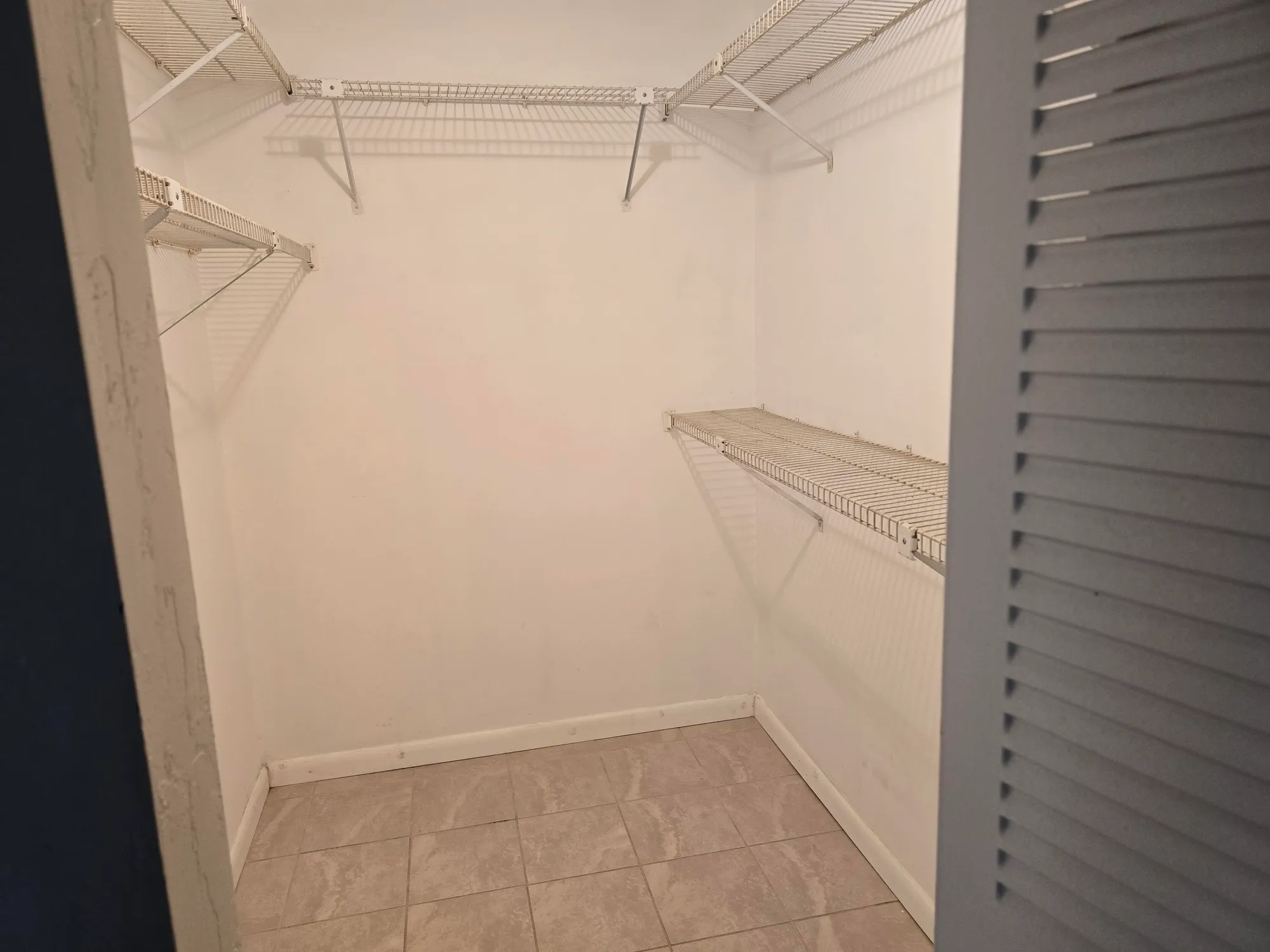 Property Slideshow image 15 of 20 | 150 lake nancy ln apt 222, West Palm Beach, FL, 33411