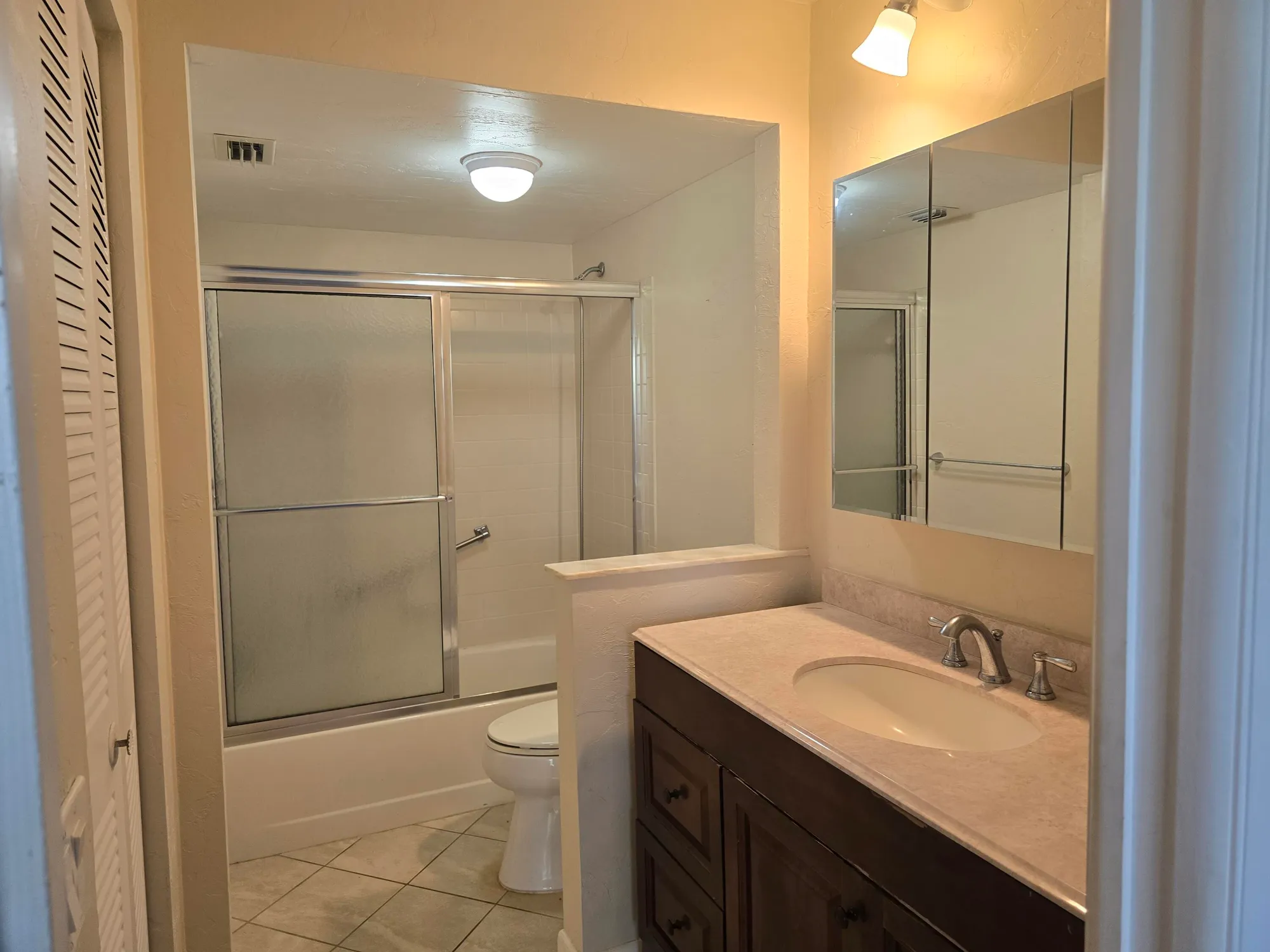 Property Slideshow image 16 of 20 | 150 lake nancy ln apt 222, West Palm Beach, FL, 33411