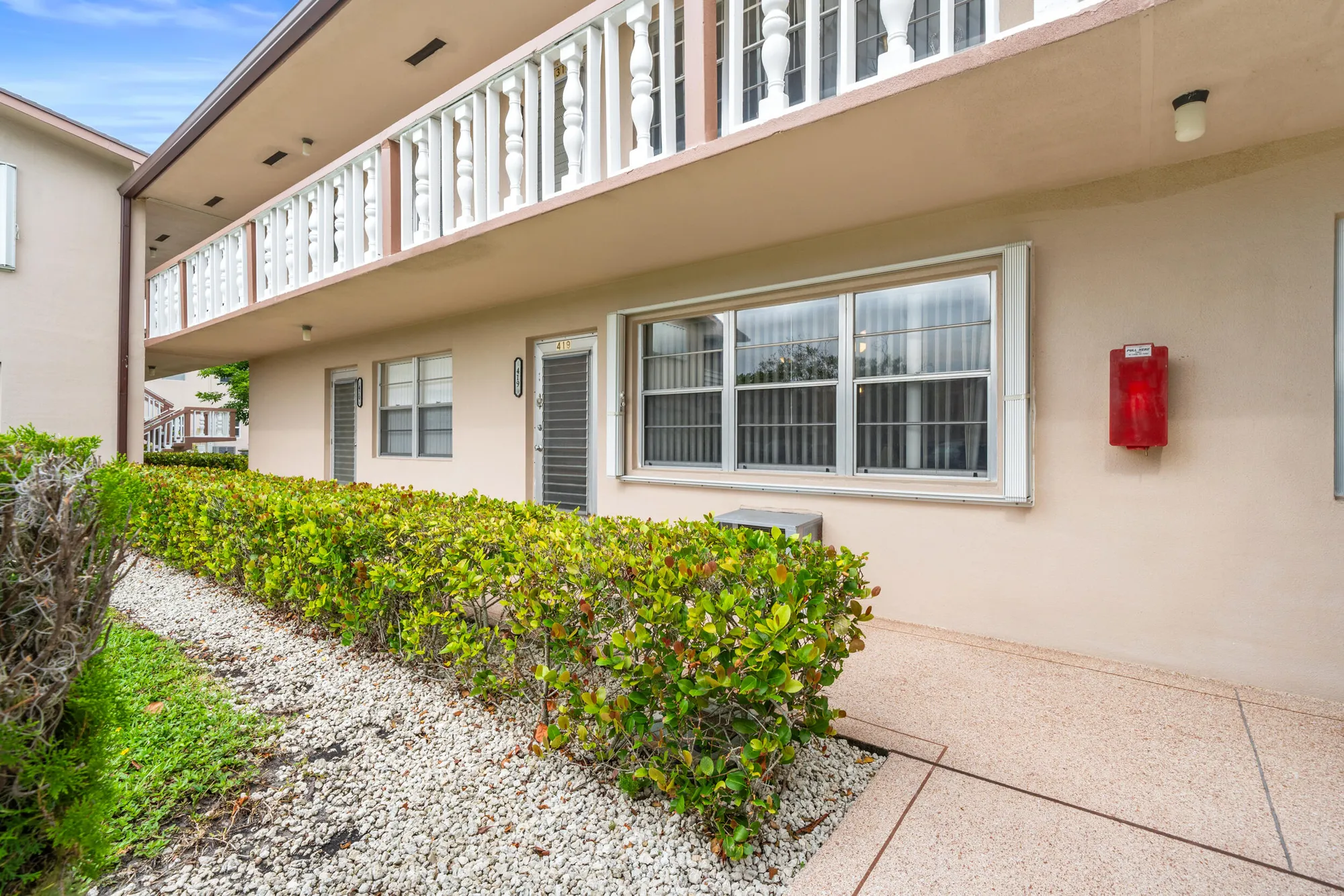 Property Slideshow image 11 of 31 | 419 chatham u, West Palm Beach, FL, 33417