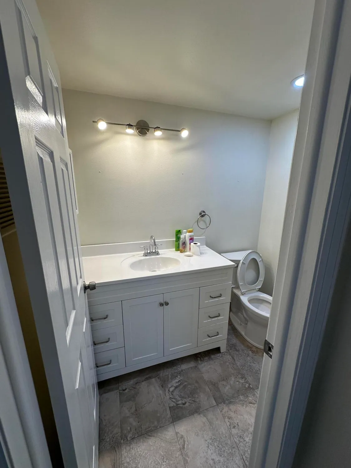 Property Slideshow image 2 of 21 | 883 normandy s # 883, Delray Beach, FL, 33484