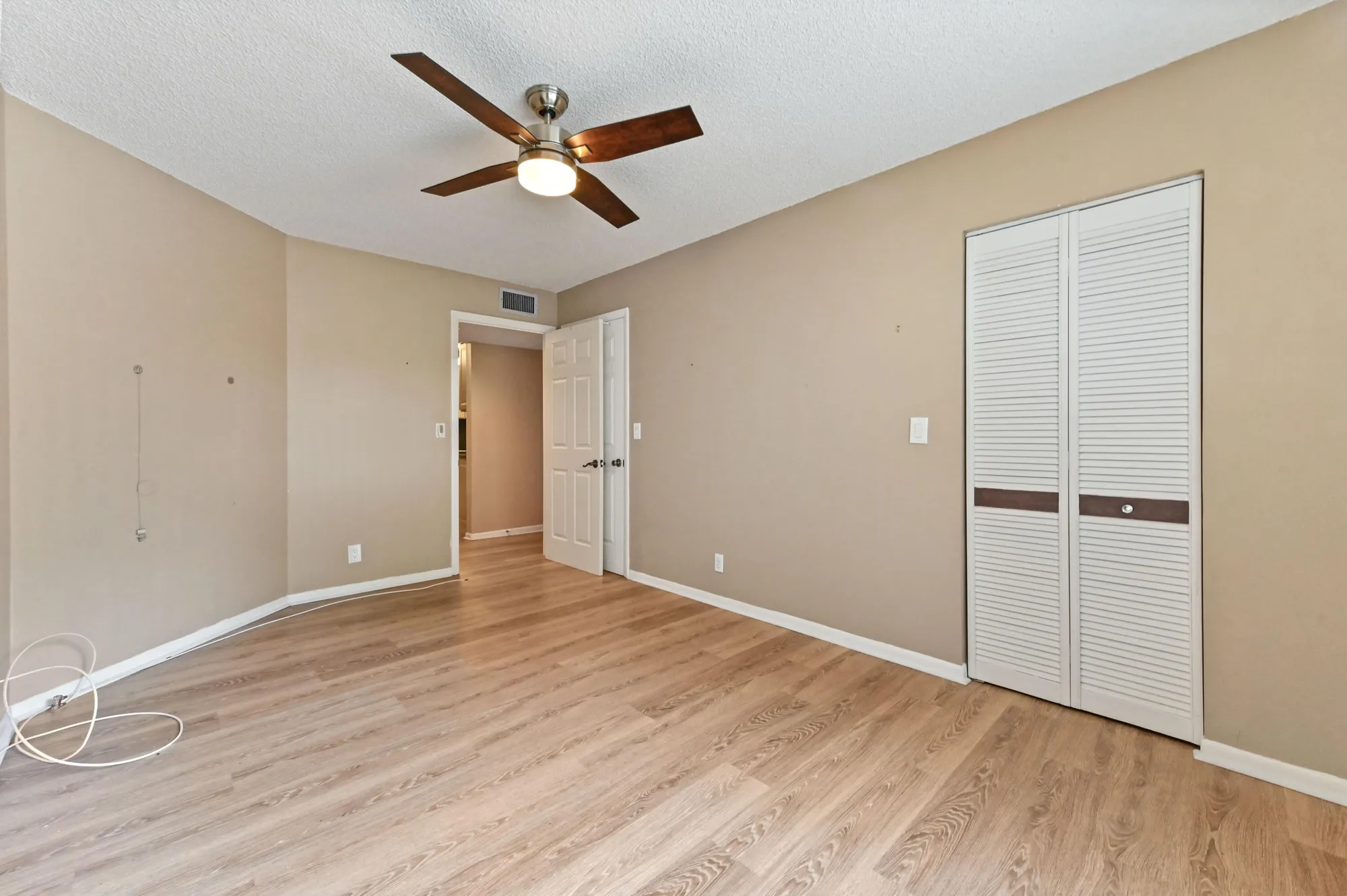 Property Slideshow image 7 of 64 | 15445 lakes of delray blvd apt 105, Delray Beach, FL, 33484