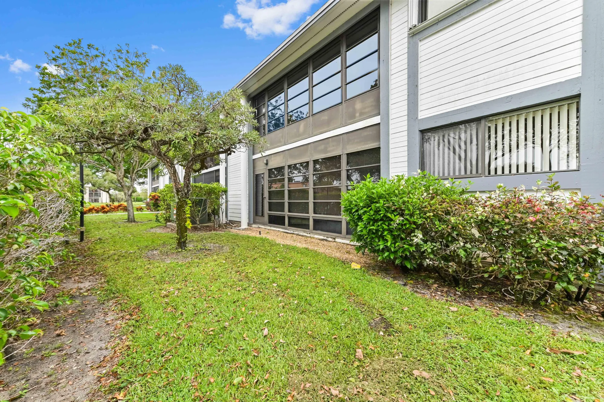 Property Slideshow image 28 of 64 | 15445 lakes of delray blvd apt 105, Delray Beach, FL, 33484