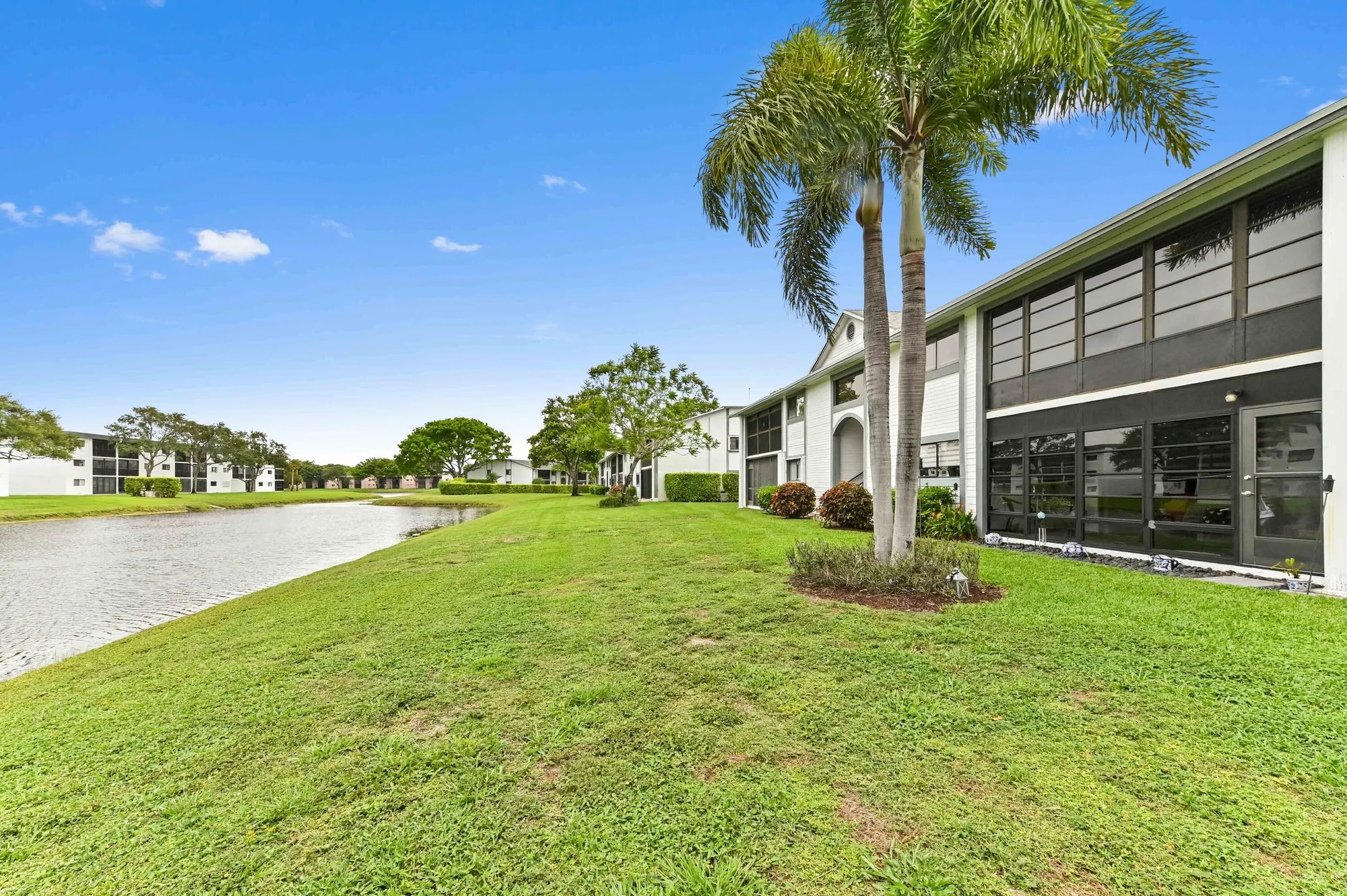 Property Slideshow image 31 of 64 | 15445 lakes of delray blvd apt 105, Delray Beach, FL, 33484