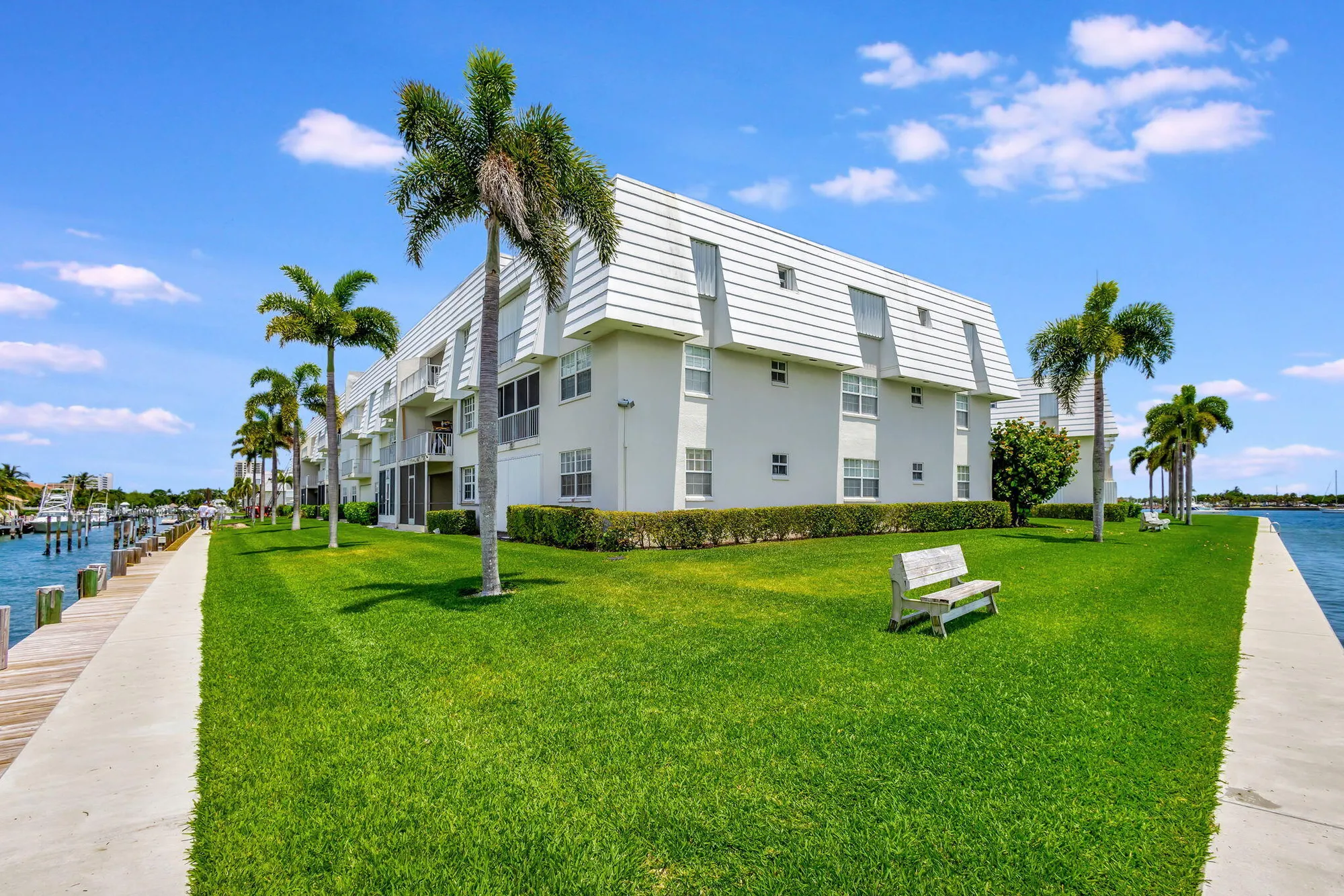 Property Slideshow image 14 of 55 | 1030 sugar sands blvd 367, Riviera Beach, FL, 33404