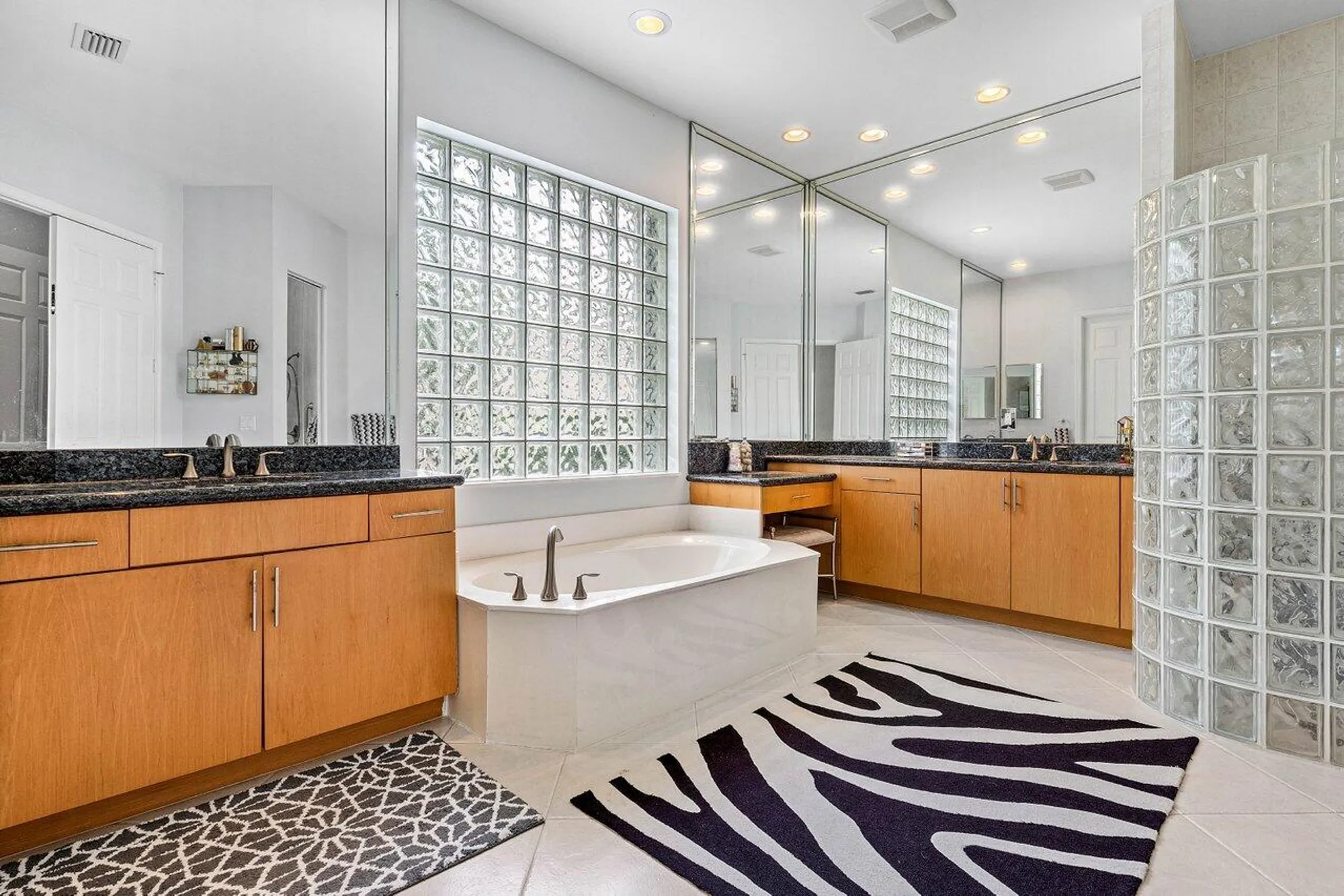 Property Slideshow image 5 of 52 | 7208 corning cir, Boynton Beach, FL, 33437