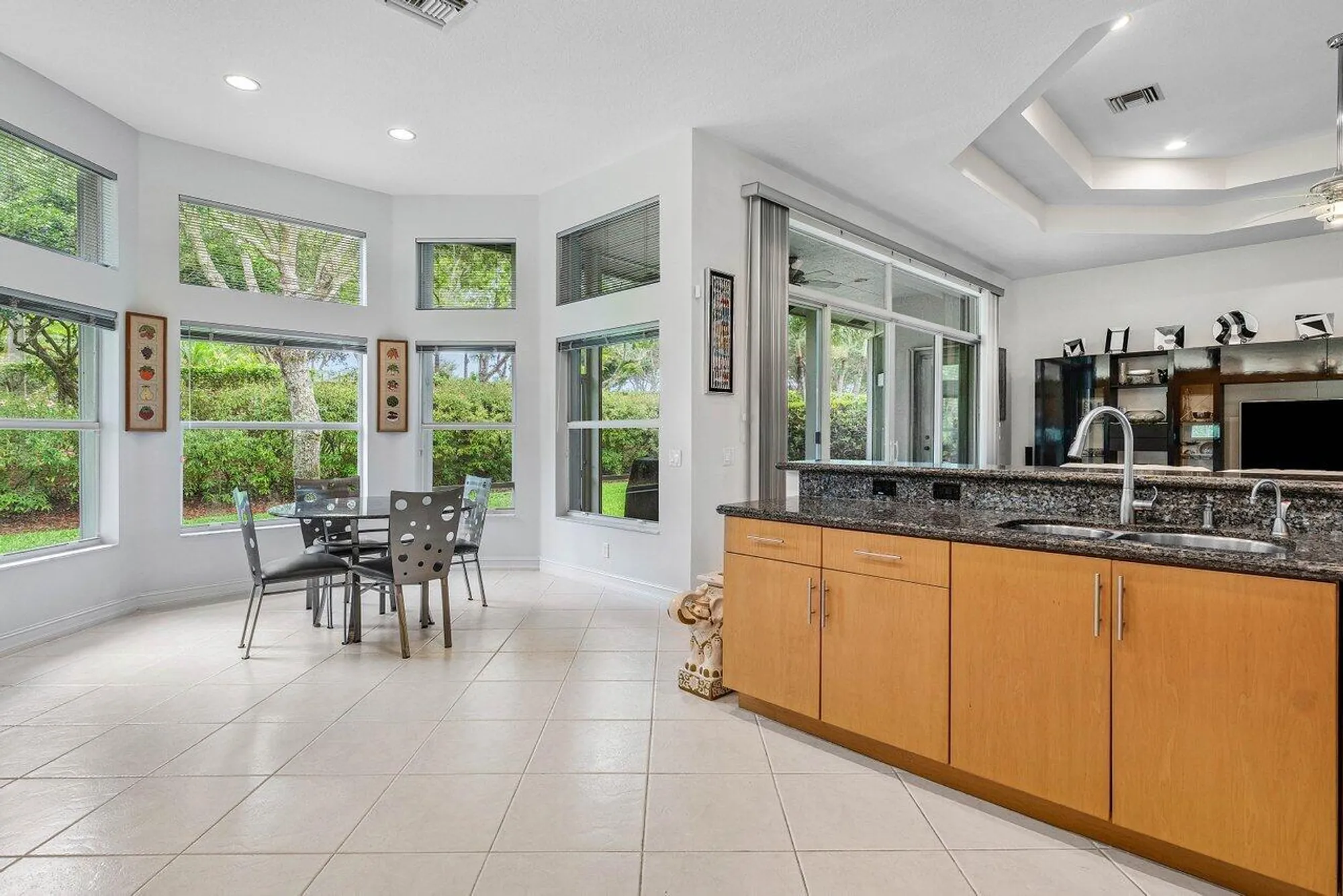 Property Slideshow image 11 of 52 | 7208 corning cir, Boynton Beach, FL, 33437