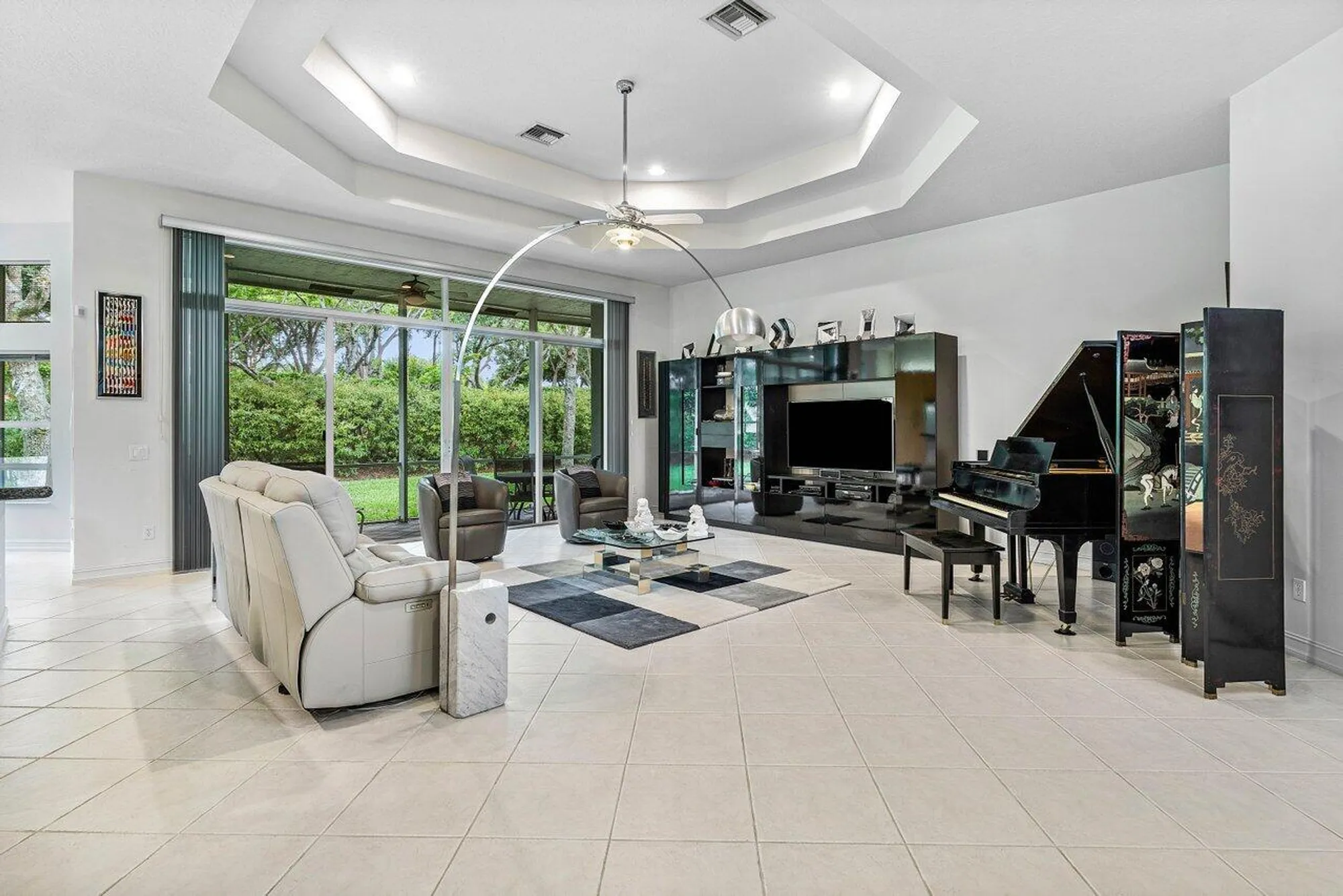 Property Slideshow image 14 of 52 | 7208 corning cir, Boynton Beach, FL, 33437