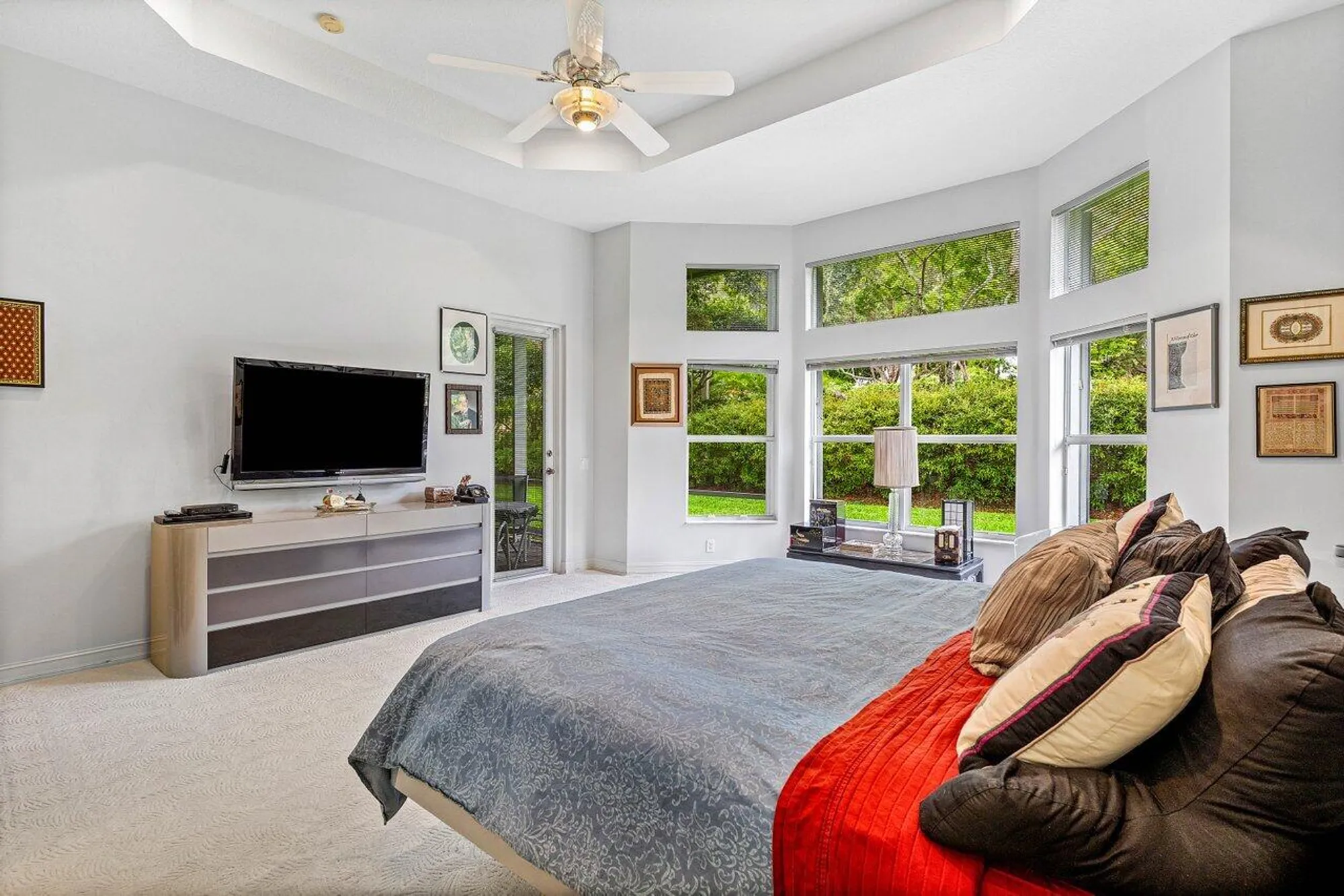 Property Slideshow image 16 of 52 | 7208 corning cir, Boynton Beach, FL, 33437
